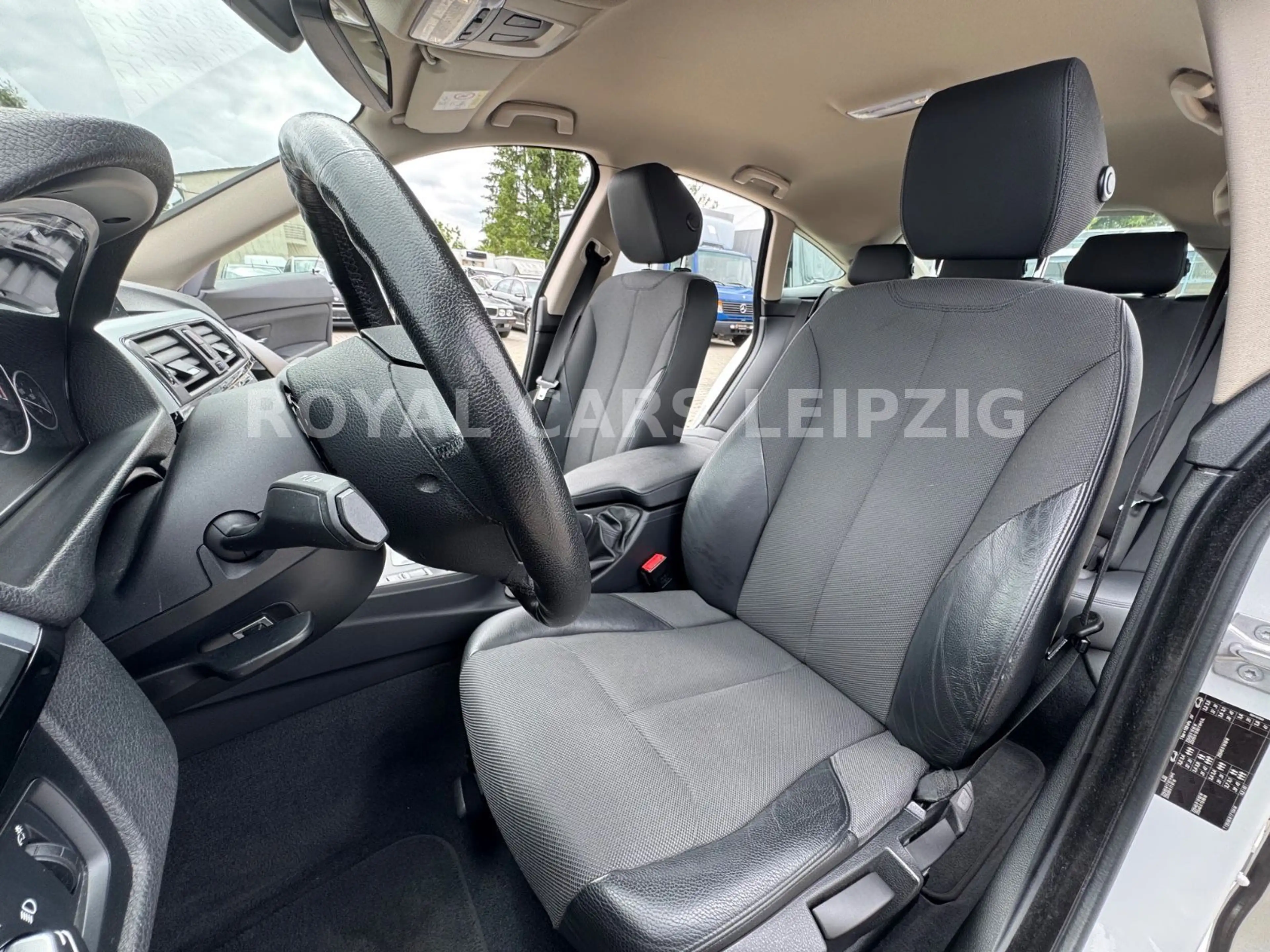 BMW 325 Sport Line — photo 13