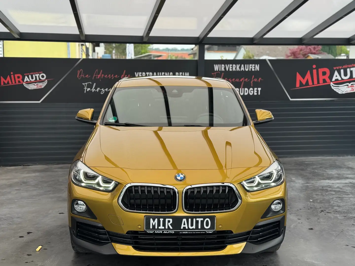 BMW X2 sDrive 20 d Advantage Plus Gold - 2
