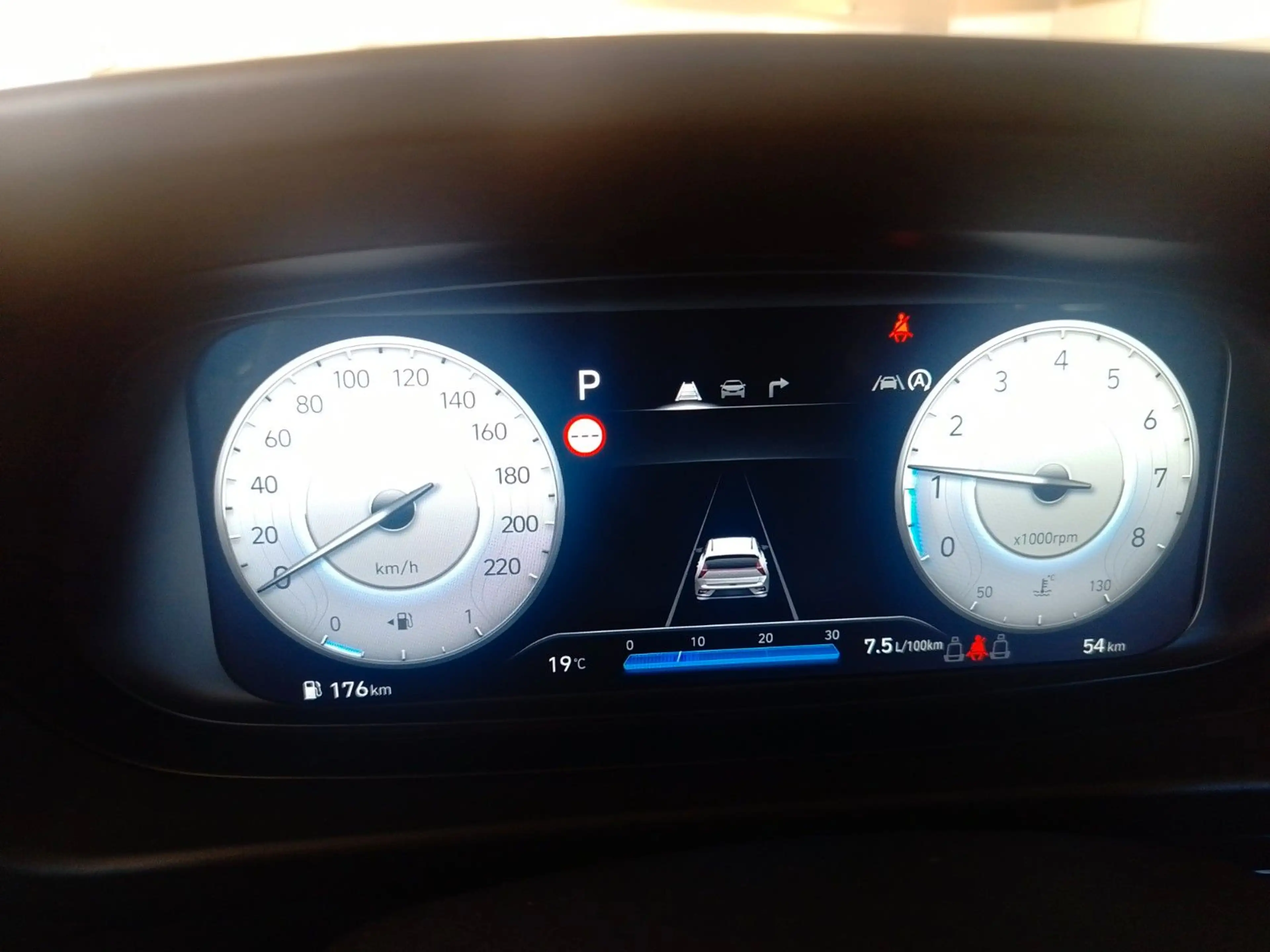 Hyundai BAYON Bayon Trend 2WD Komfort LED — photo 8