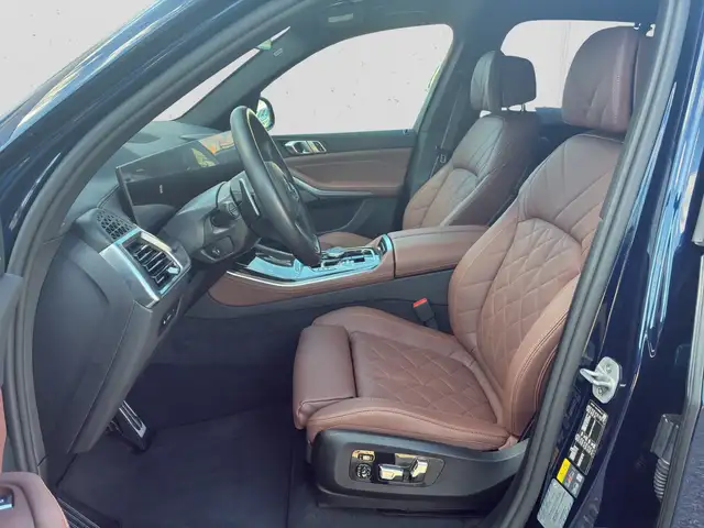 BMW X5 view 8