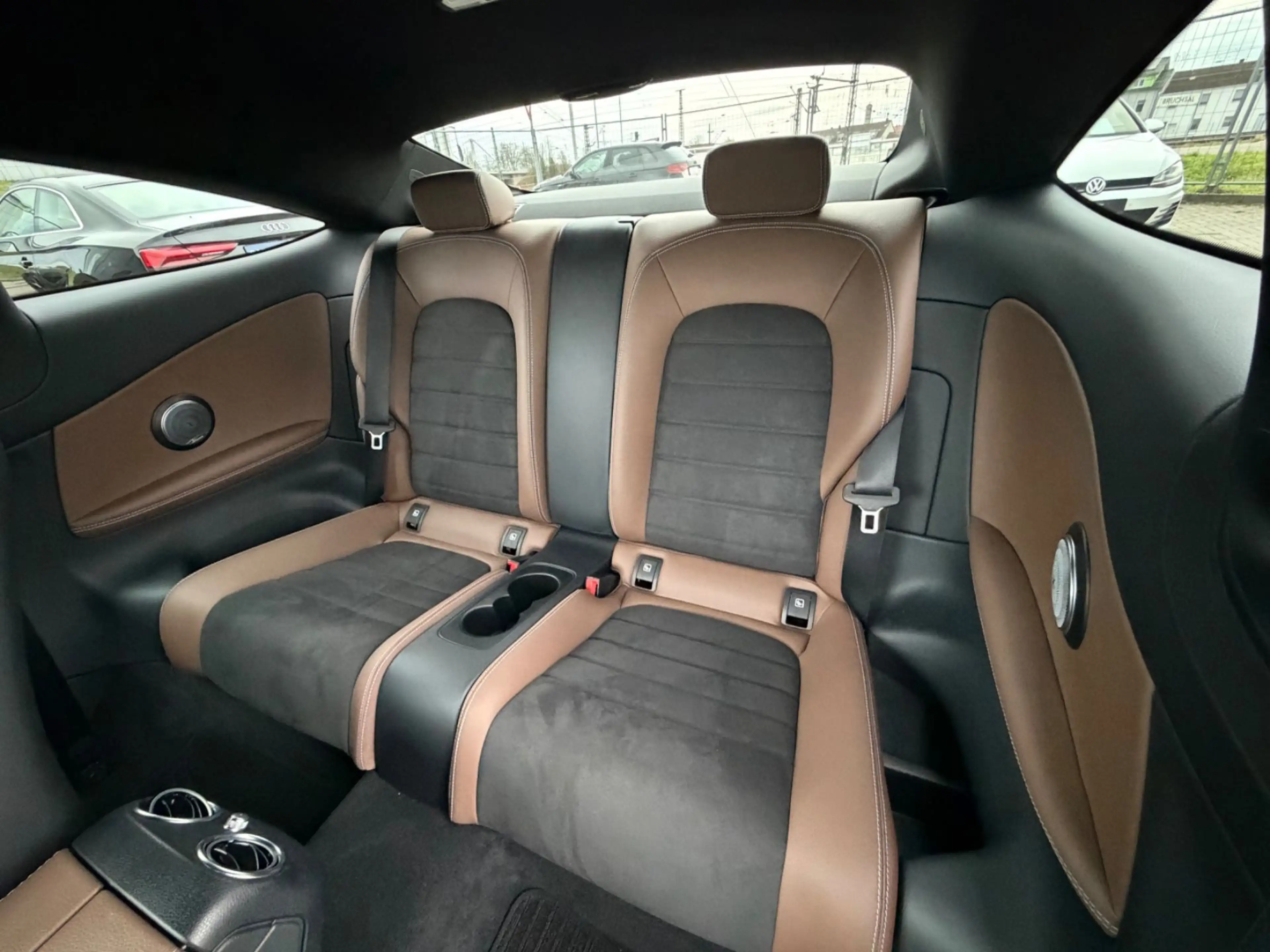 Mercedes-Benz C 250 d Coupé Edition 1 *Alcantara*LED*Navi* — photo 13