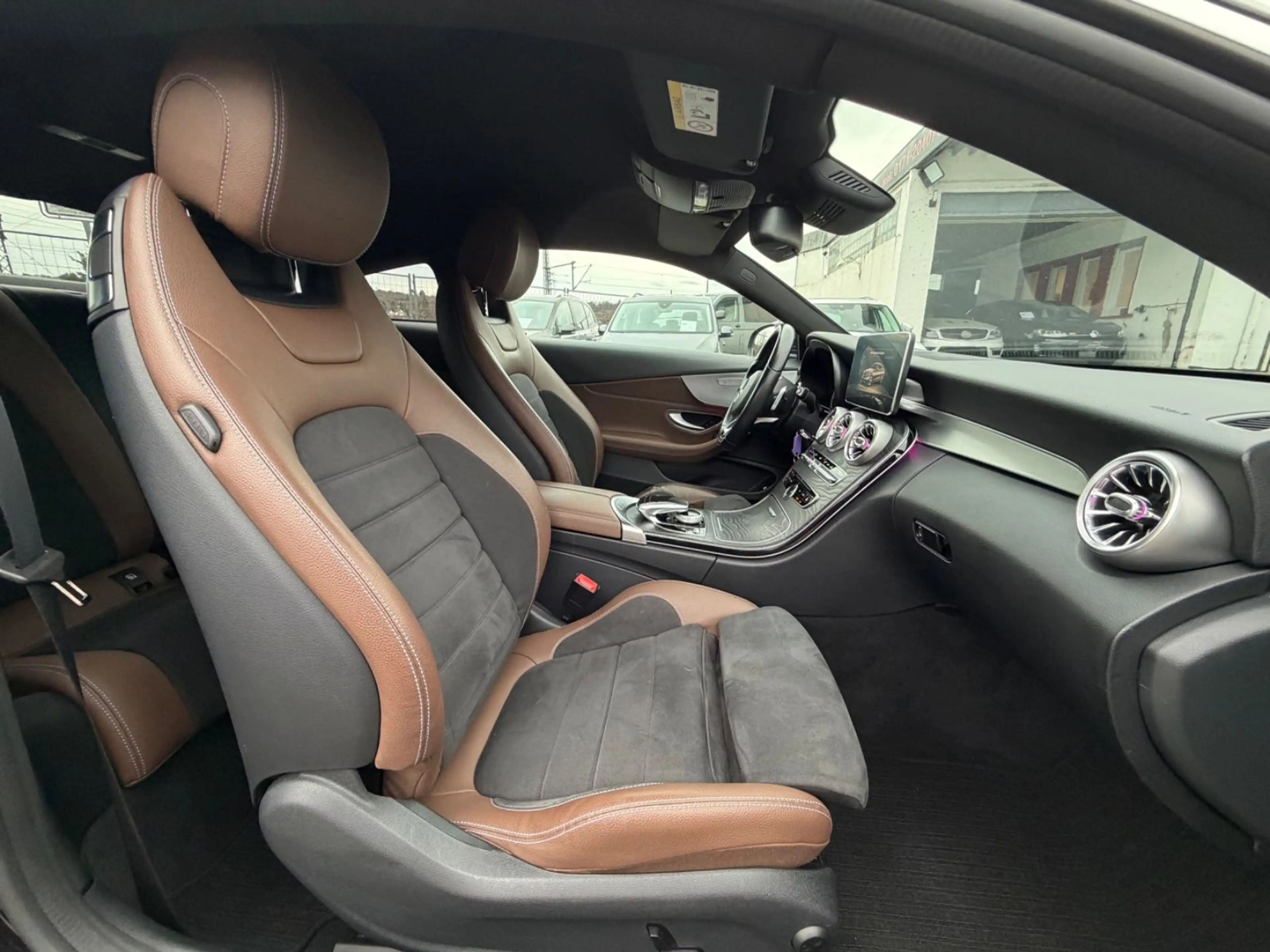 Mercedes-Benz C 250 d Coupé Edition 1 *Alcantara*LED*Navi* — photo 22