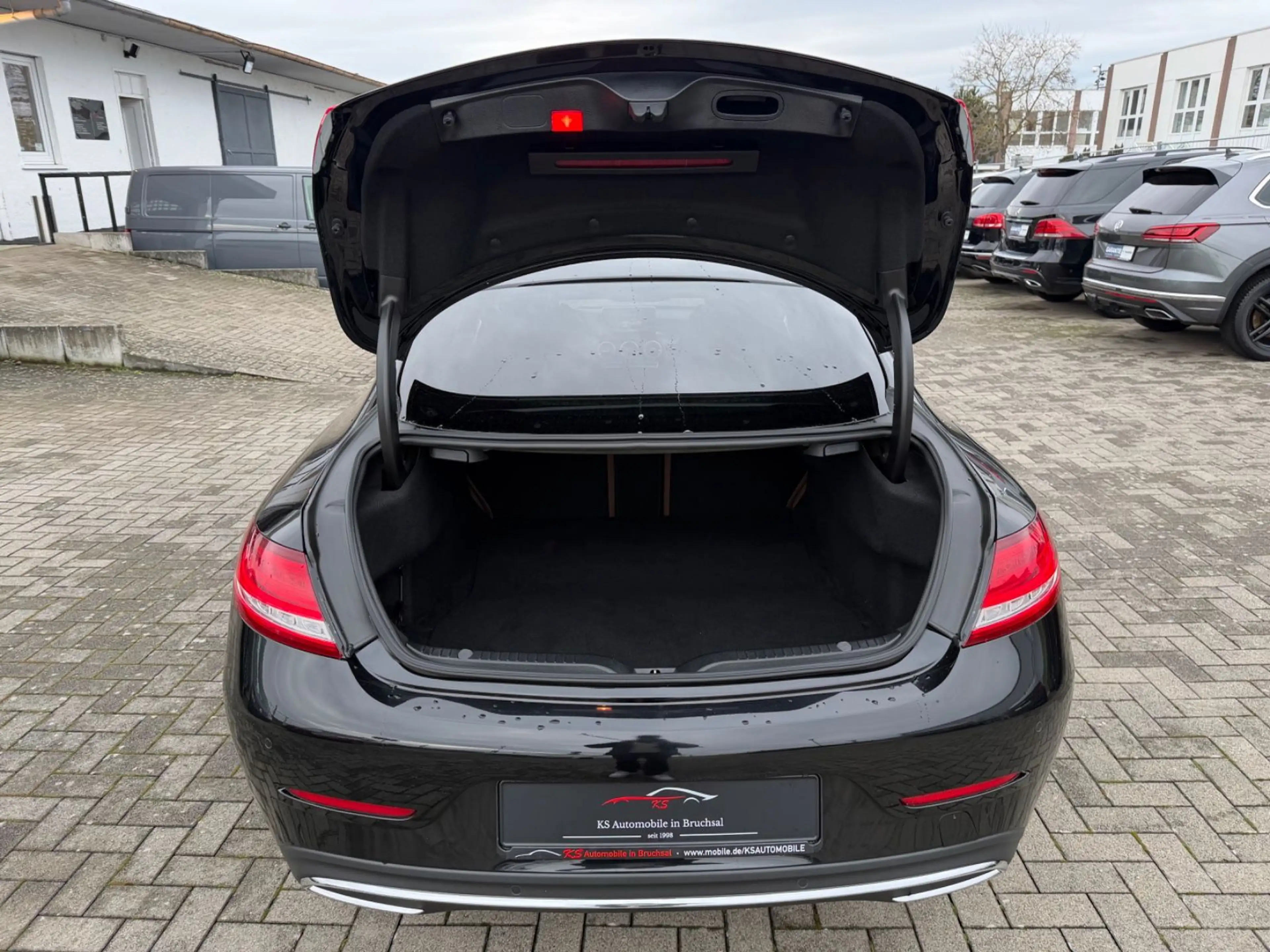 Mercedes-Benz C 250 d Coupé Edition 1 *Alcantara*LED*Navi* — photo 7