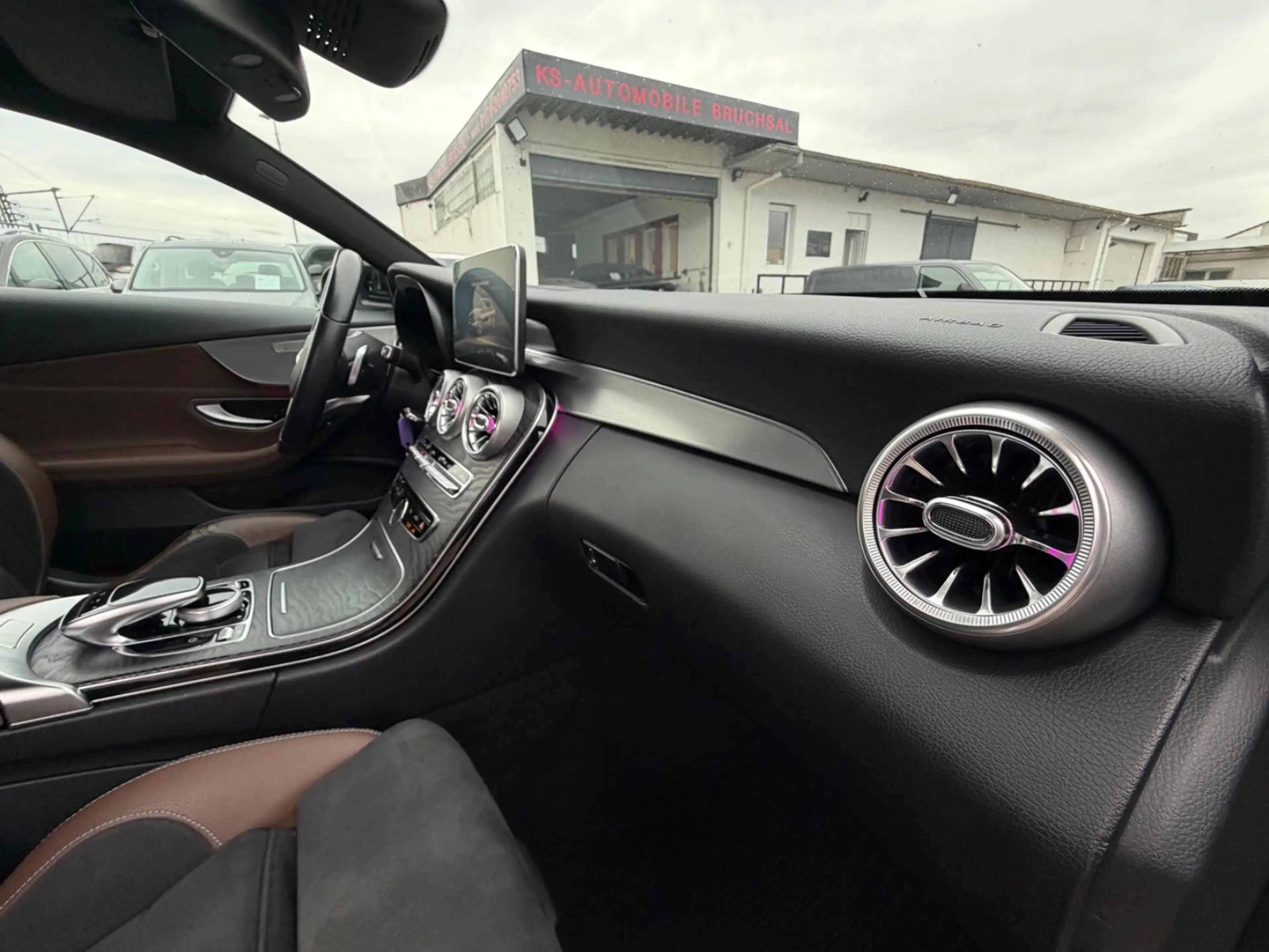 Mercedes-Benz C 250 d Coupé Edition 1 *Alcantara*LED*Navi* — photo 24