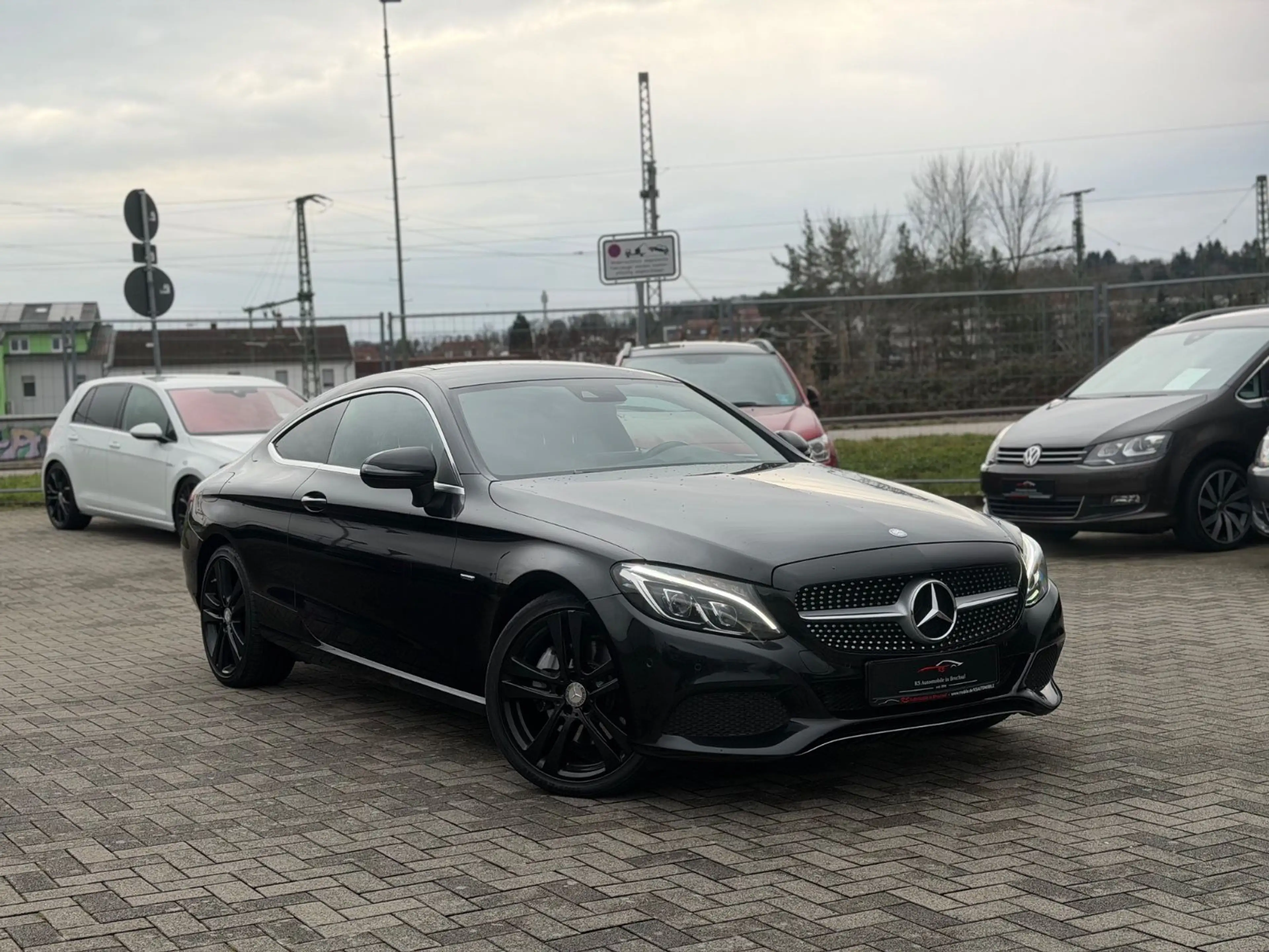 Mercedes-Benz C 250 d Coupé Edition 1 *Alcantara*LED*Navi* — photo 4
