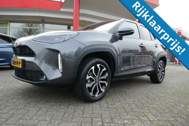 Toyota Yaris 1.5 HYBRID 115 FIRST  CAMERA/PARKEERHULP V+A/LED/W