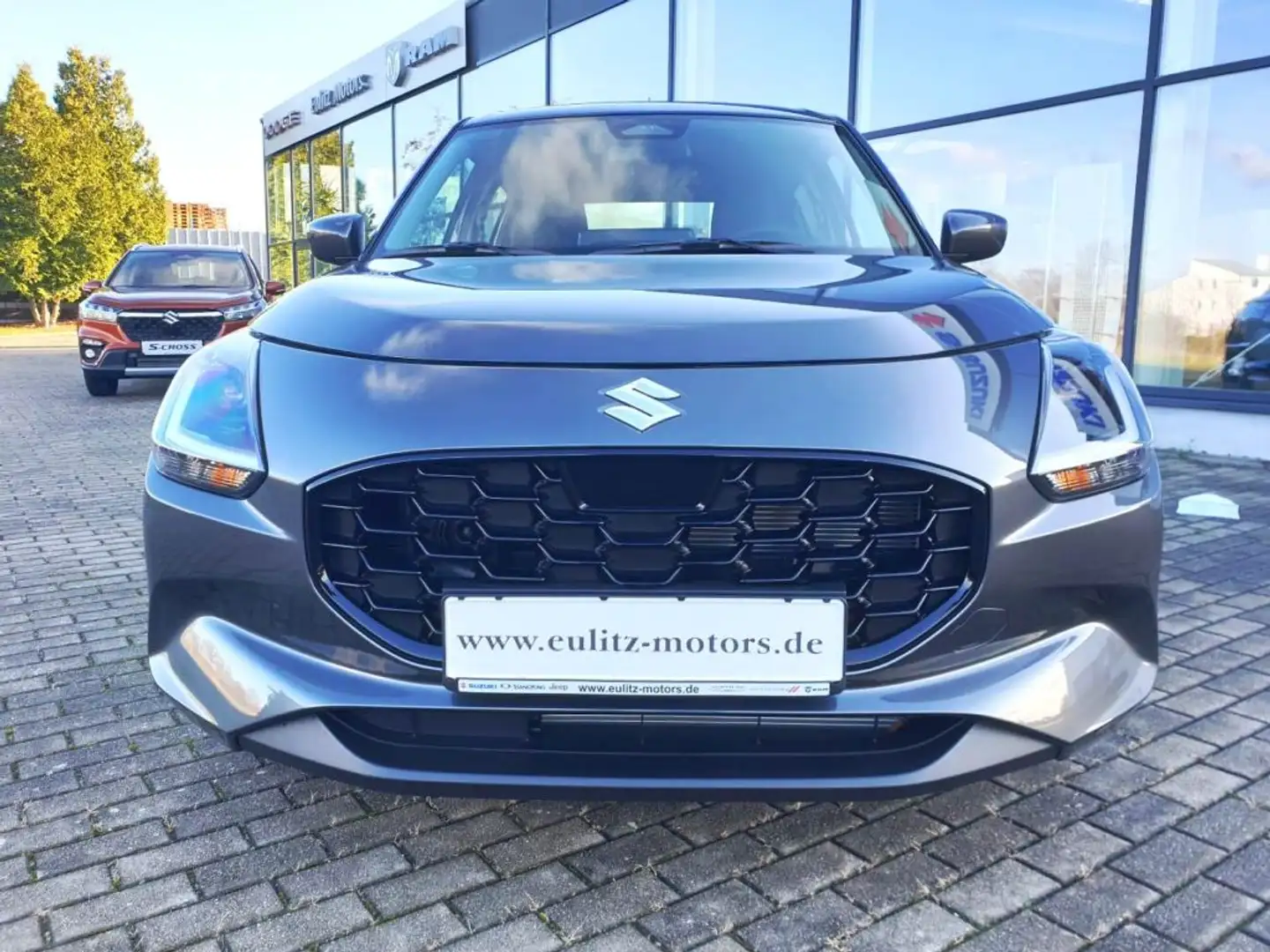 Suzuki Swift 1.2 Hybrid MT Comfort (UZ) Gris - 2