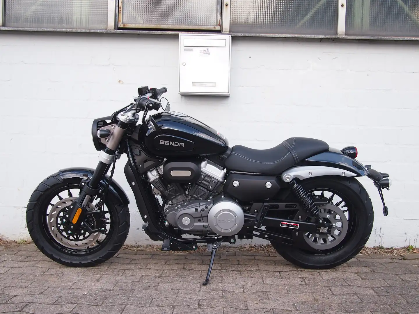 Benda Chinchilla 300 Noir - 2