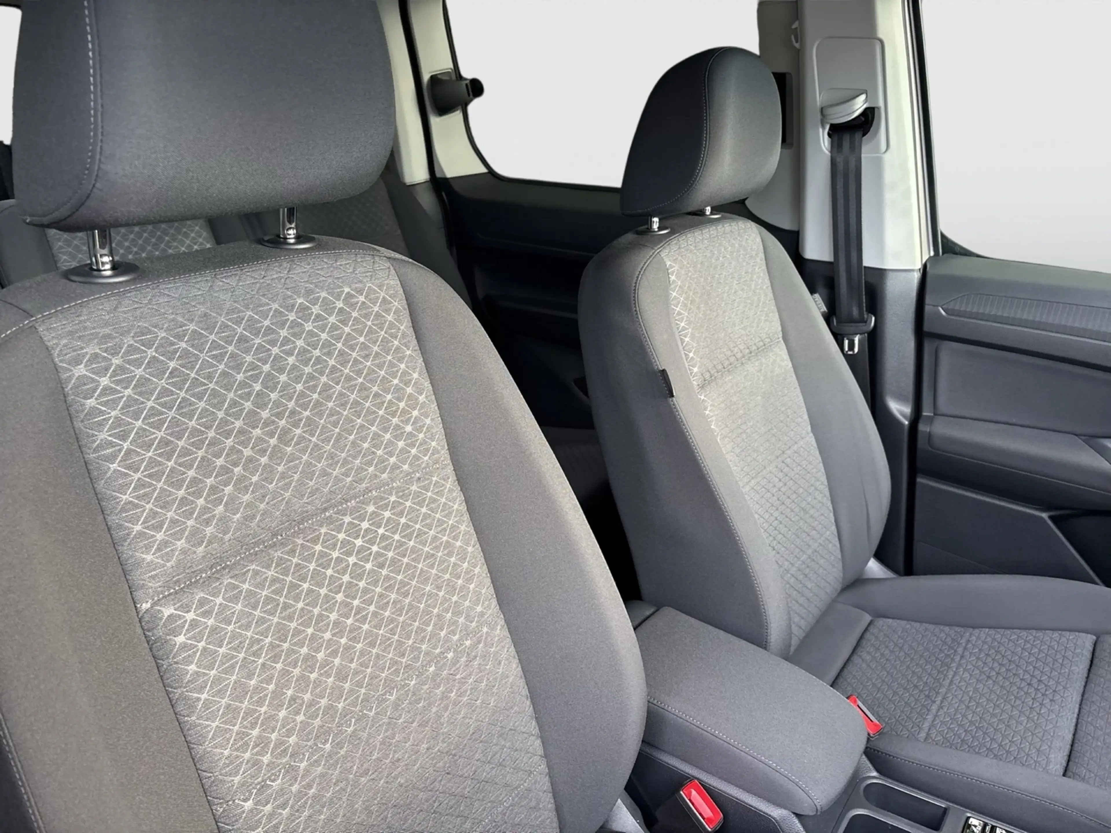 Ford Grand Tourneo Connect 2.0 TITANIUM 7SITZE AHK — photo 8