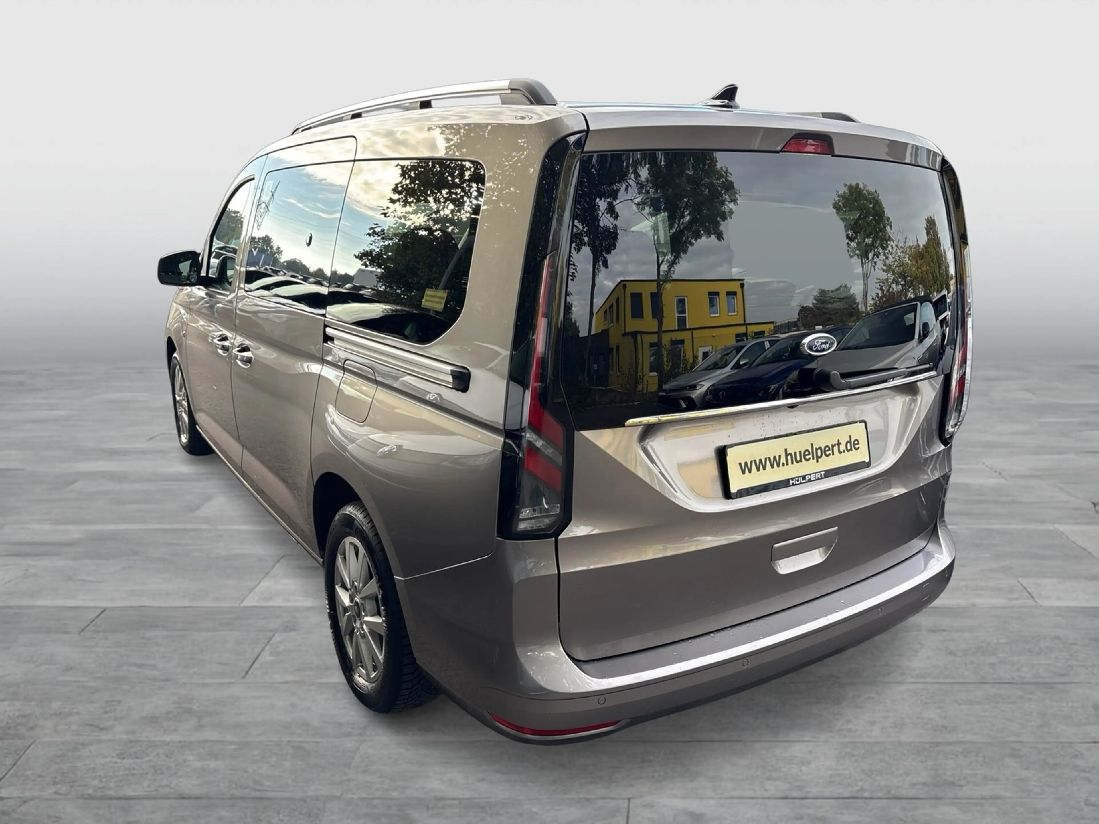 Ford Grand Tourneo Connect 2.0 TITANIUM 7SITZE AHK — photo 2