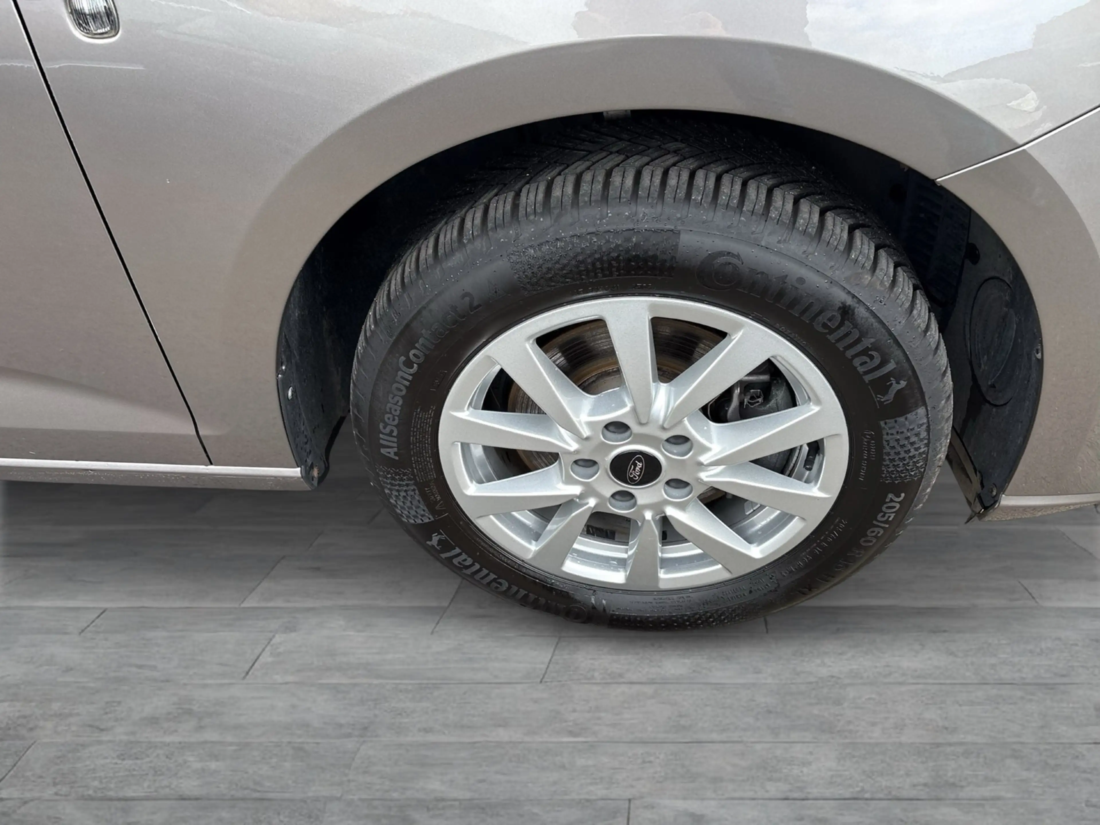 Ford Grand Tourneo Connect 2.0 TITANIUM 7SITZE AHK — photo 5