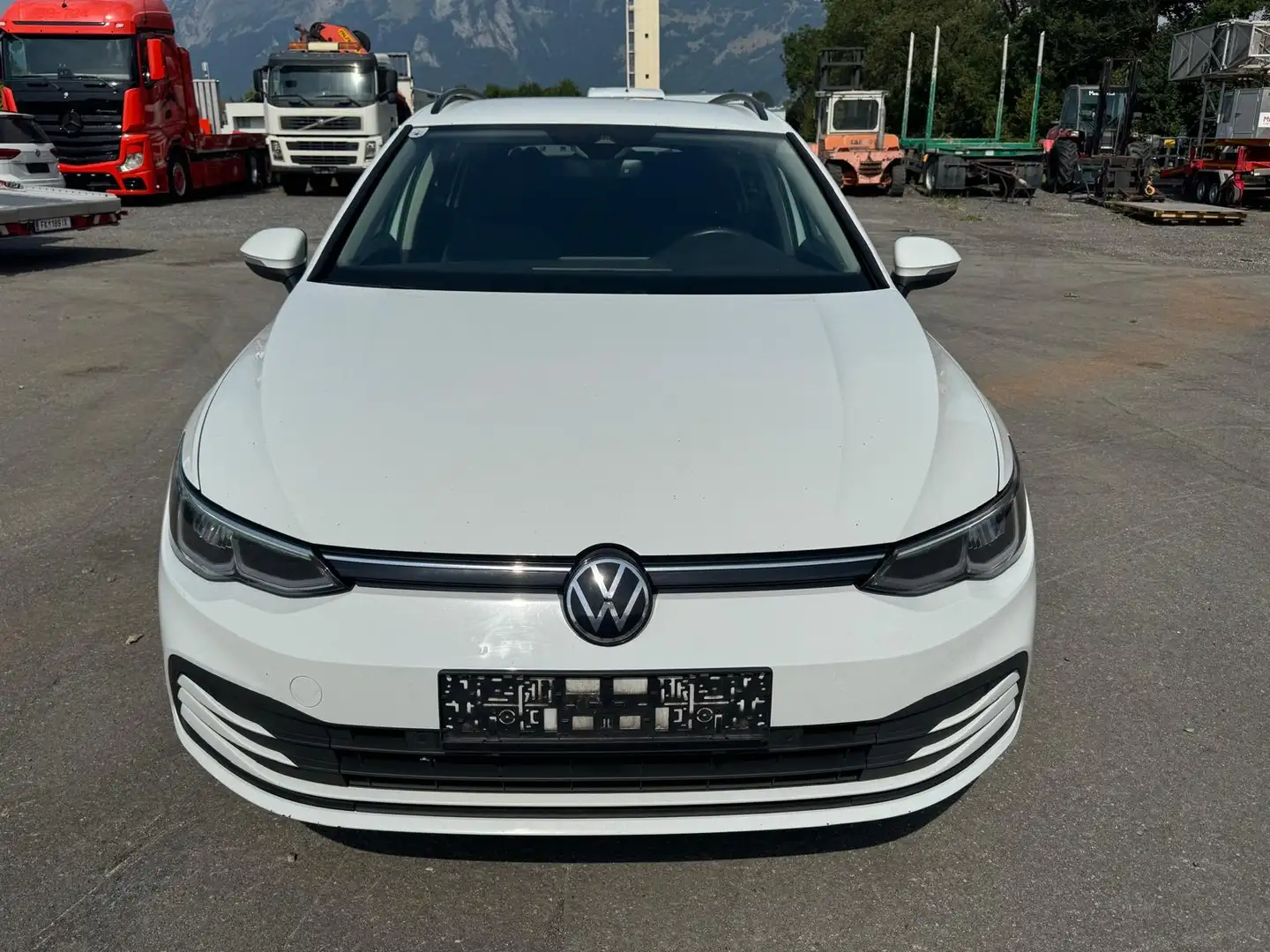 Volkswagen Golf Variant Golf VIII Variant 2,0 TDI Life Weiß - 2