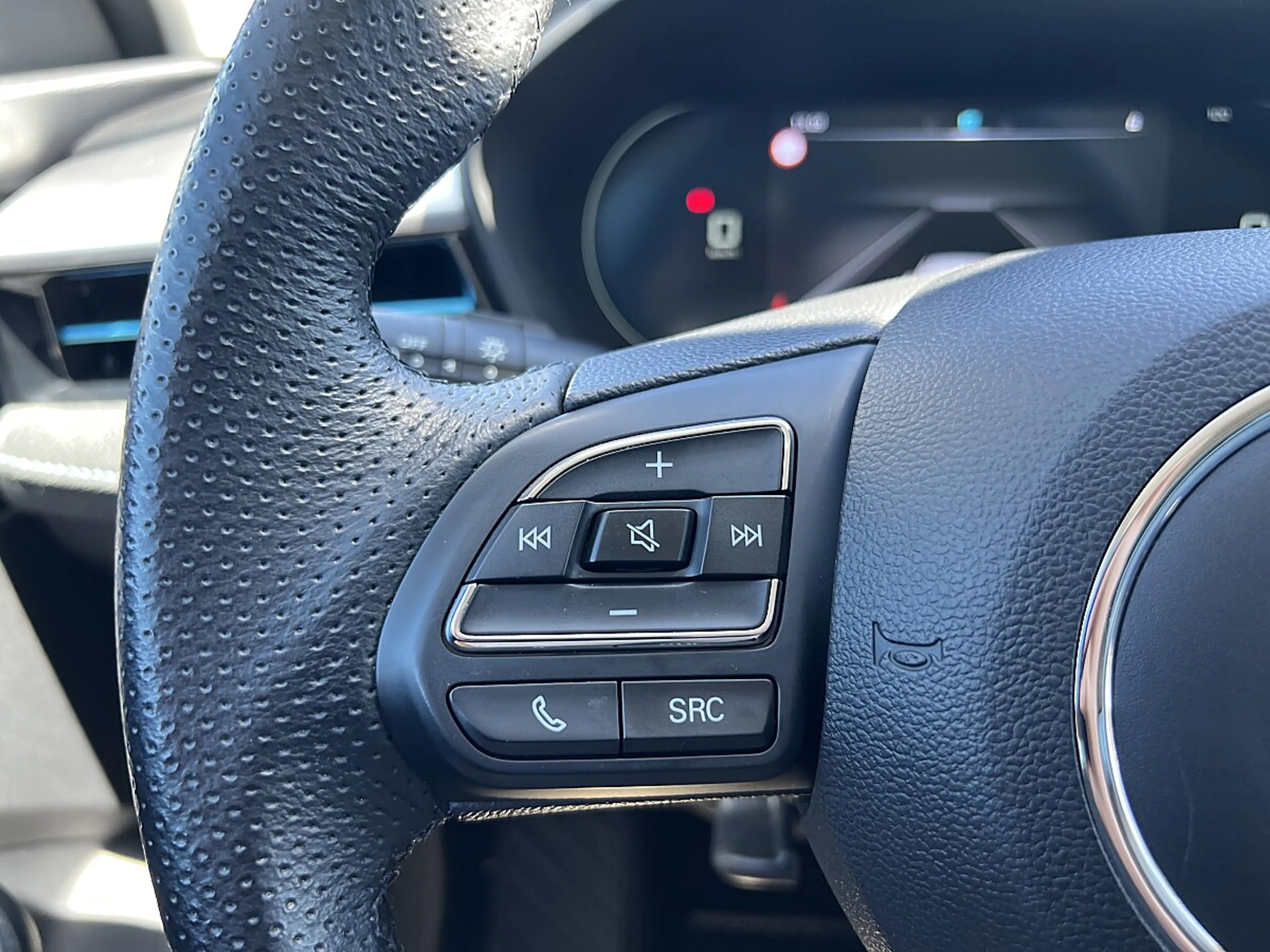 MG MG5 EV Luxury 61,1 kWh Maximal Reichweite — photo 14