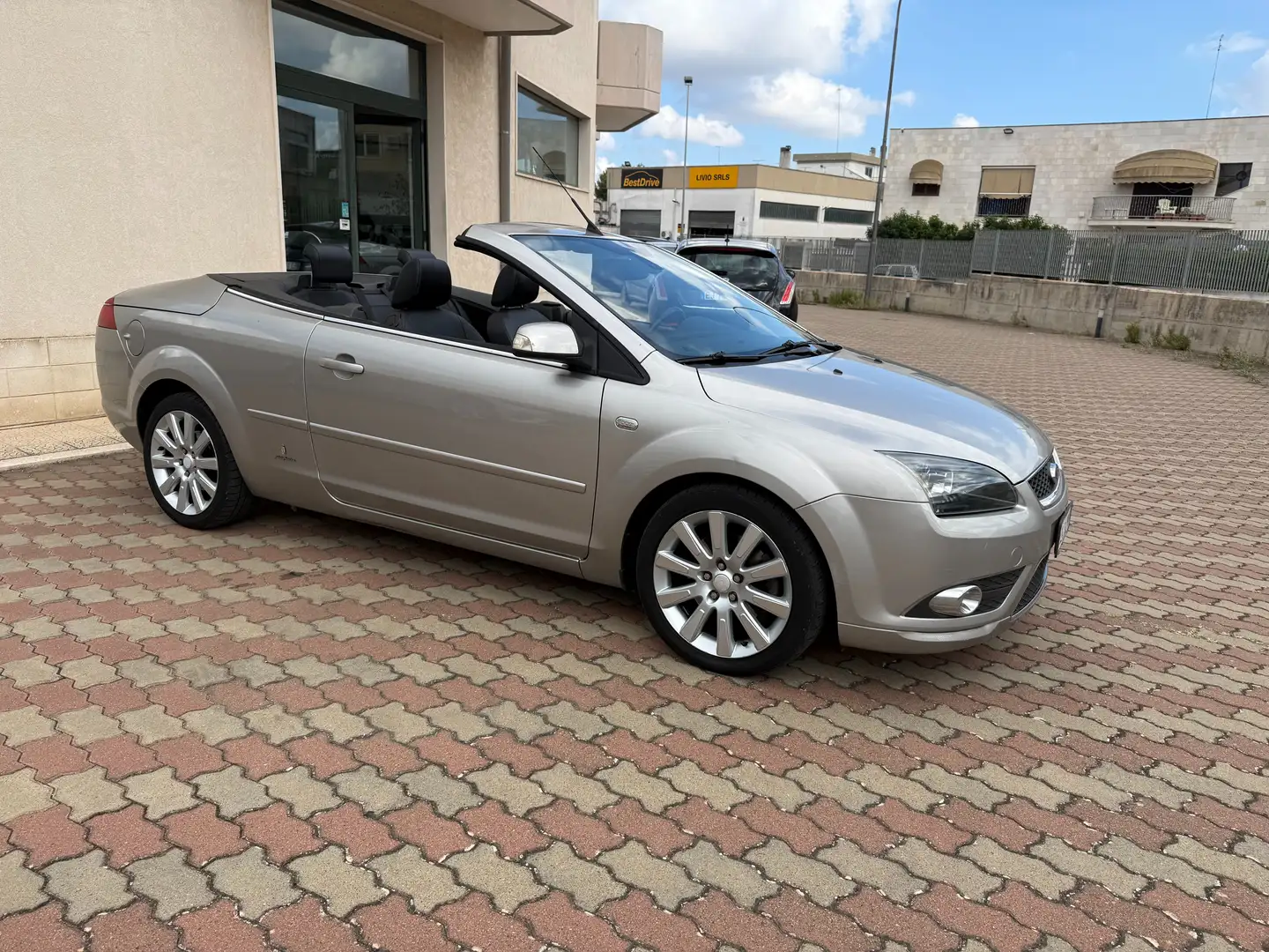 Ford Focus Focus II 2005 CC CC 2.0 tdci Titanium 136cv dpf Argento - 2