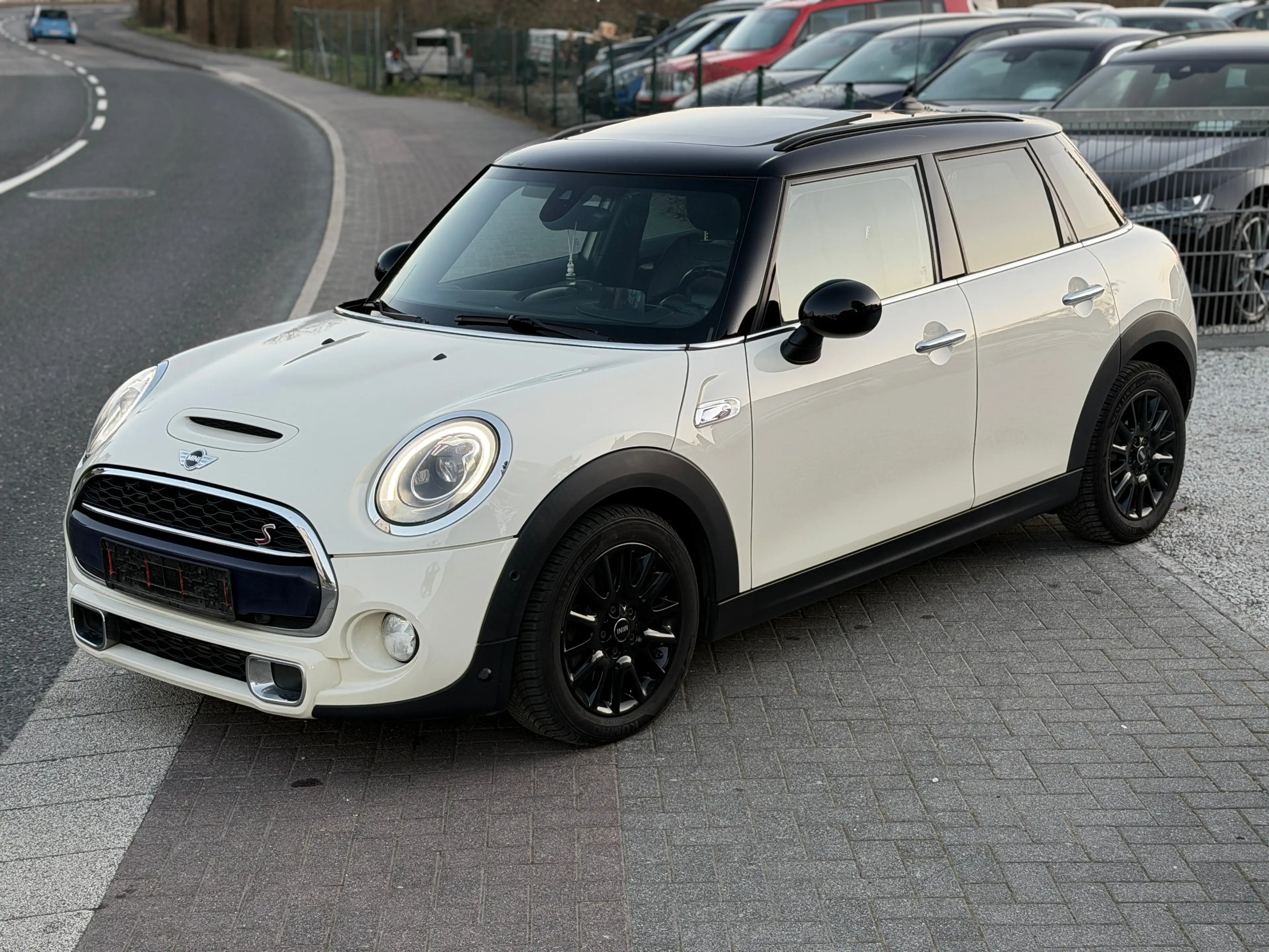 MINI Cooper SD Cooper SD JCW-Paket *Pano* LED Navi HeadUp Automat — photo 15