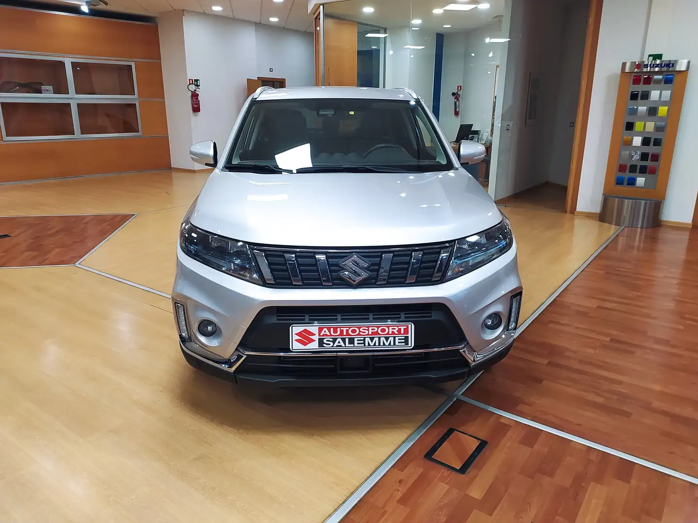 Suzuki Vitara 1.4 Hybrid Top 2wd Argento - 2