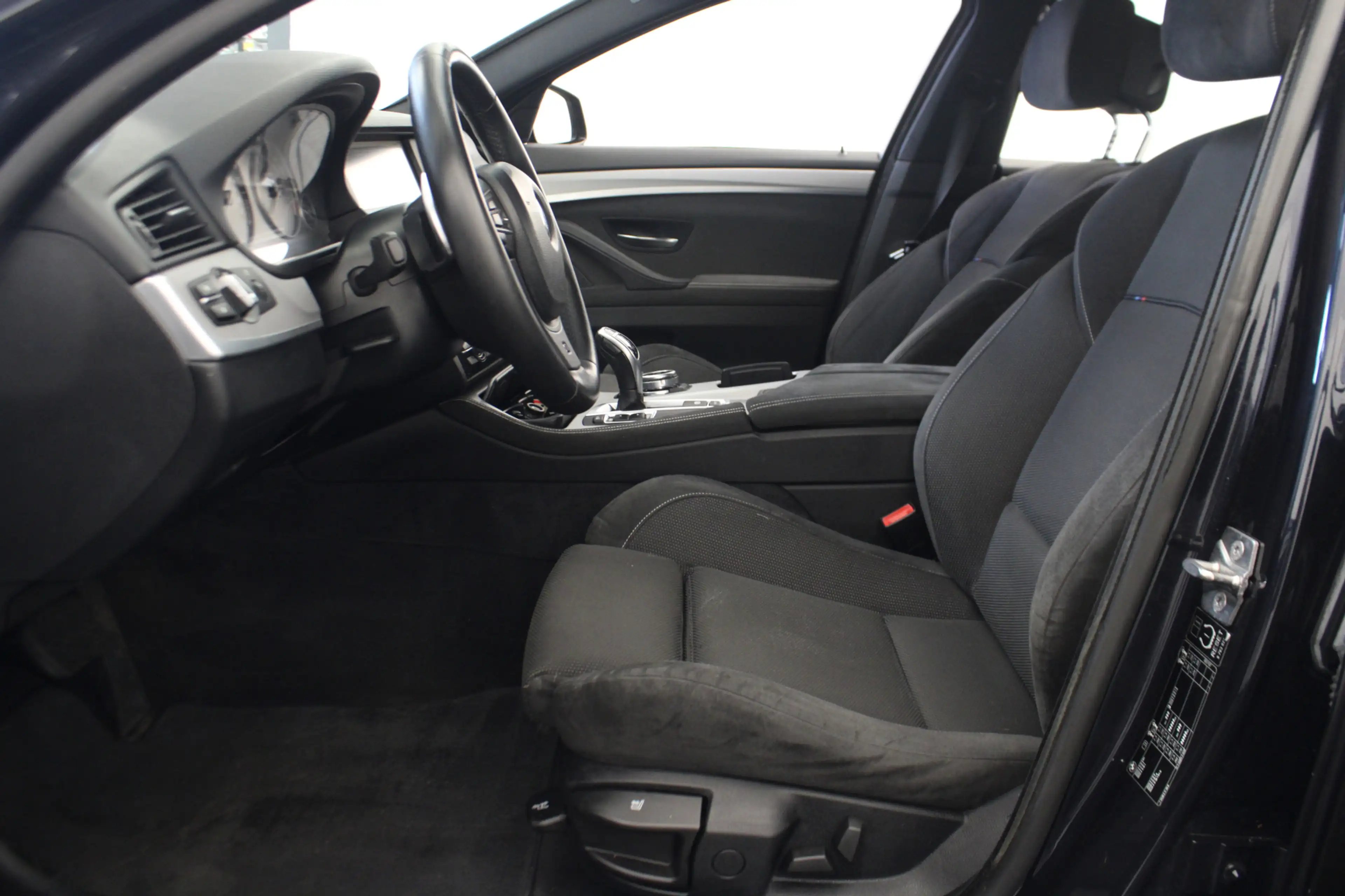 BMW 523 5-serie Touring 523i Executive |M Sport| — photo 10