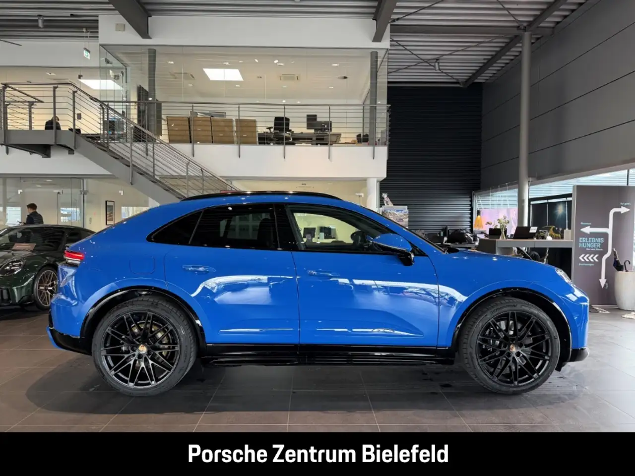 Porsche Macan GTS HA-Lenkung BOSE Rückfahrkamera 20-Zoll 7