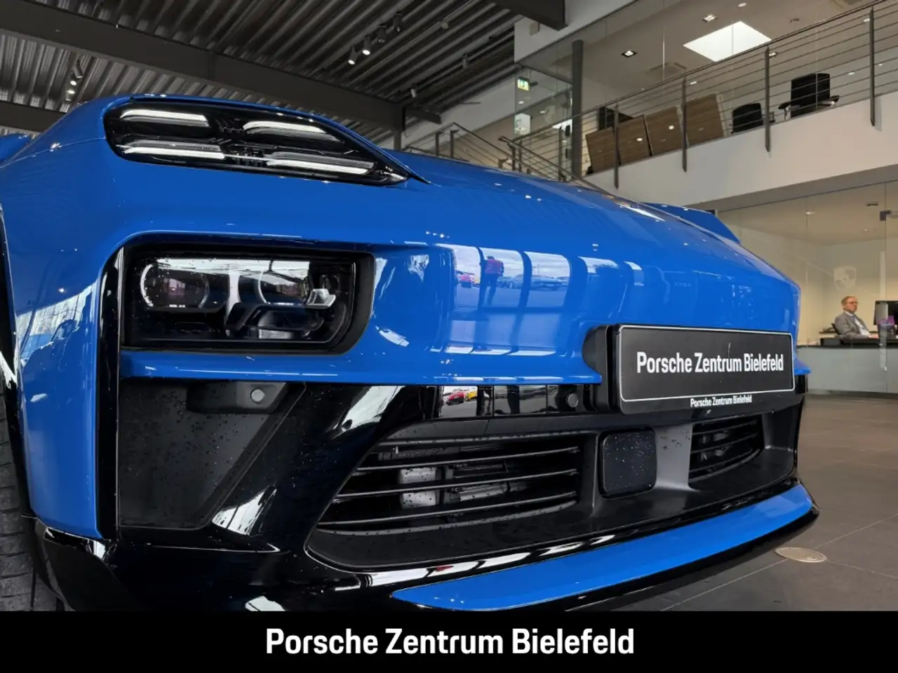 Porsche Macan GTS HA-Lenkung BOSE Rückfahrkamera 20-Zoll 9