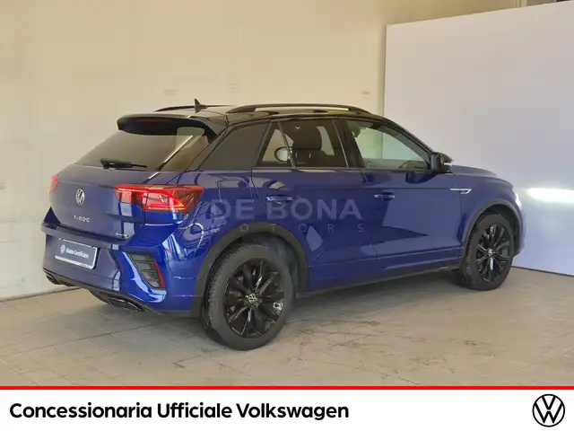 Volkswagen T-Roc view 4