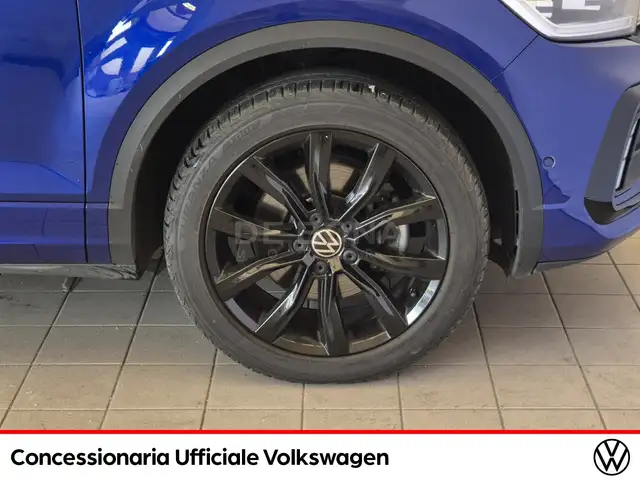 Volkswagen T-Roc view 23