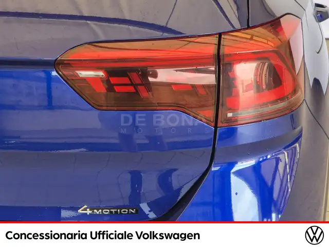 Volkswagen T-Roc view 21