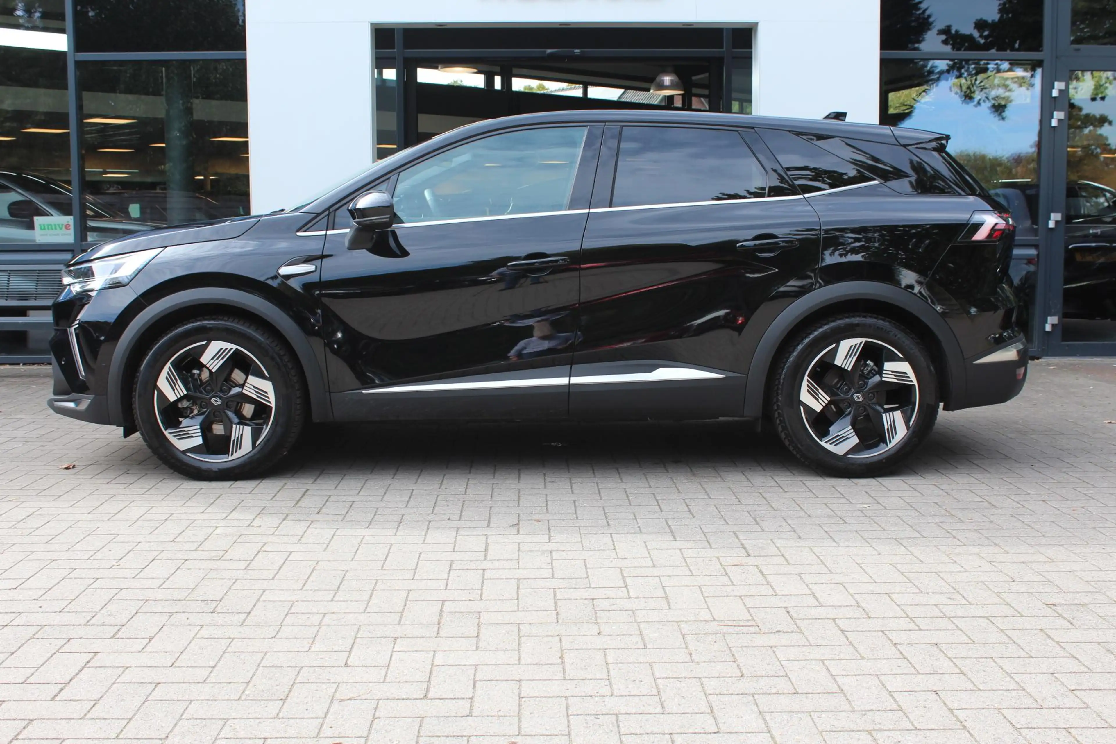 Renault Symbioz 1.8 E-Tech full hybrid 160 techno — photo 4
