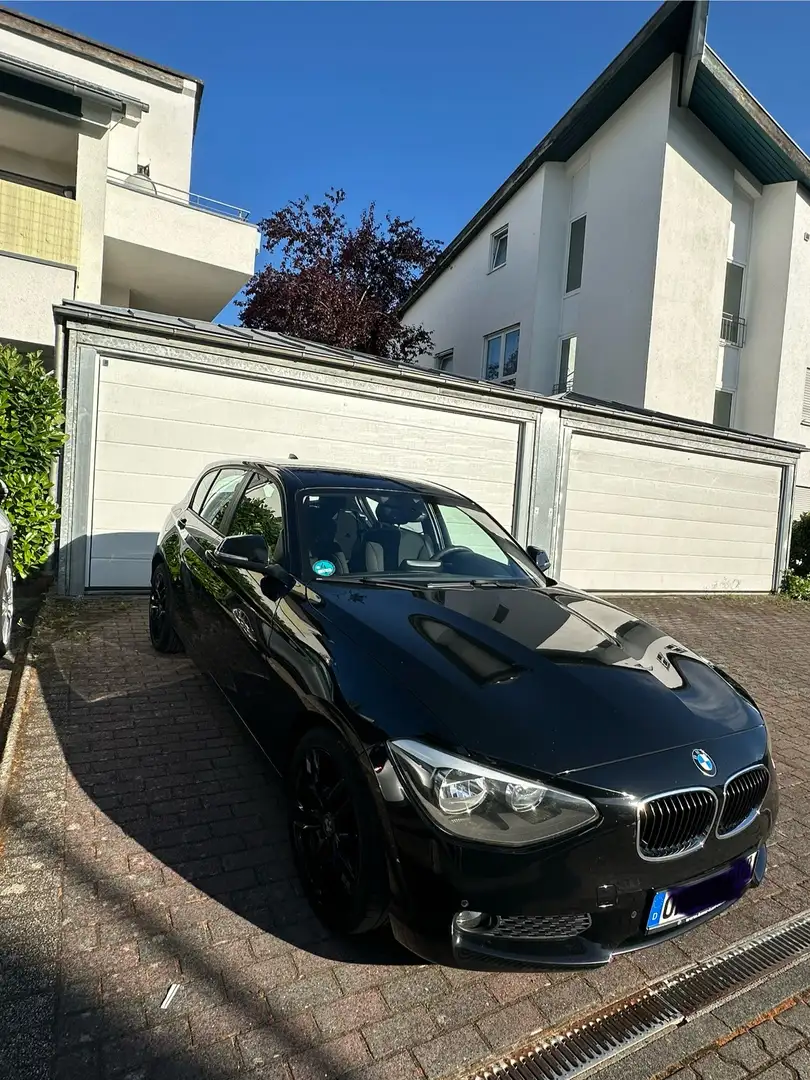 BMW 116 116d sport Schwarz - 1