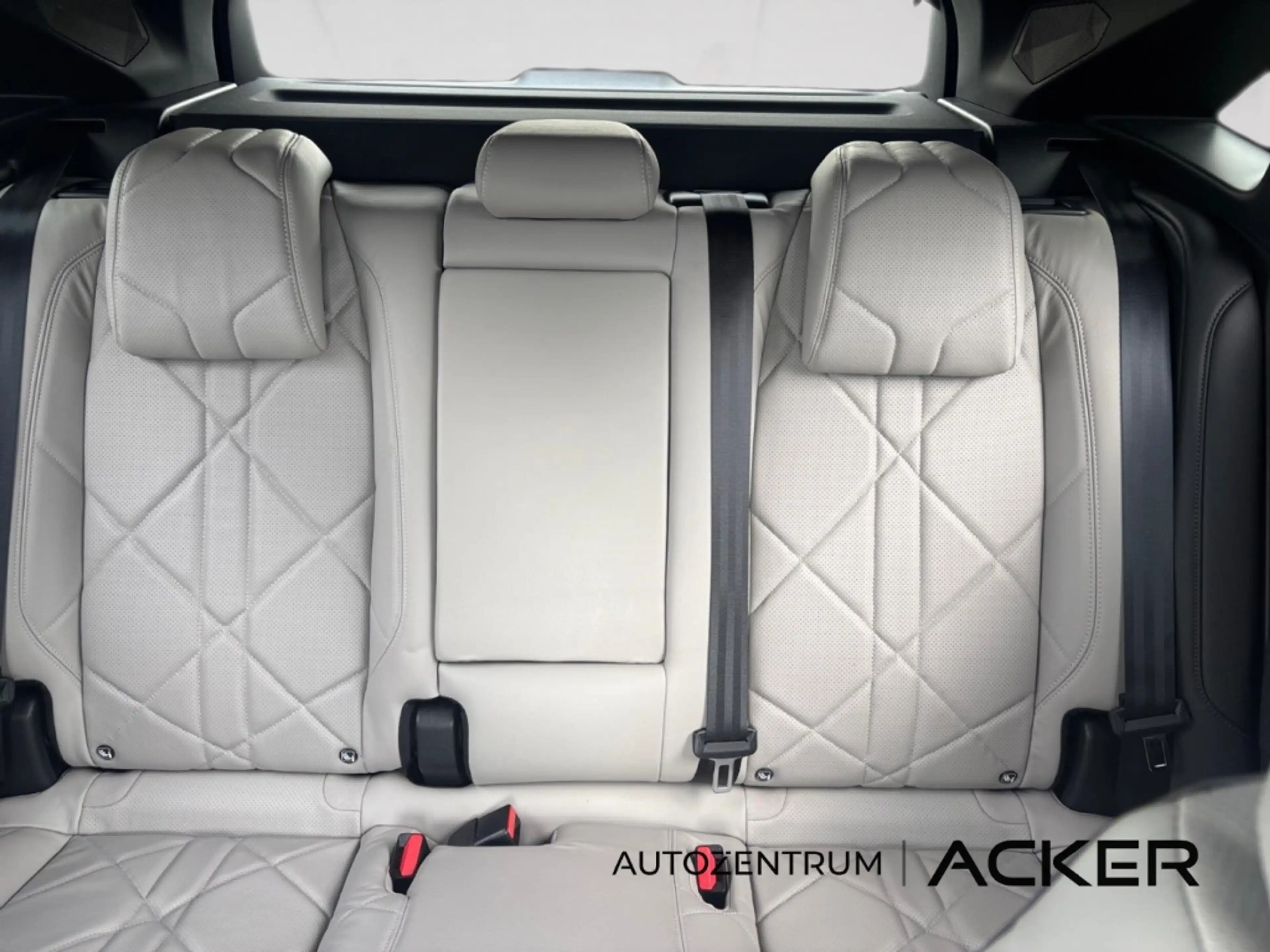 DS Automobiles DS 7 Crossback E-Tense PHEV 4x4 So Chic RFK/LED — photo 8