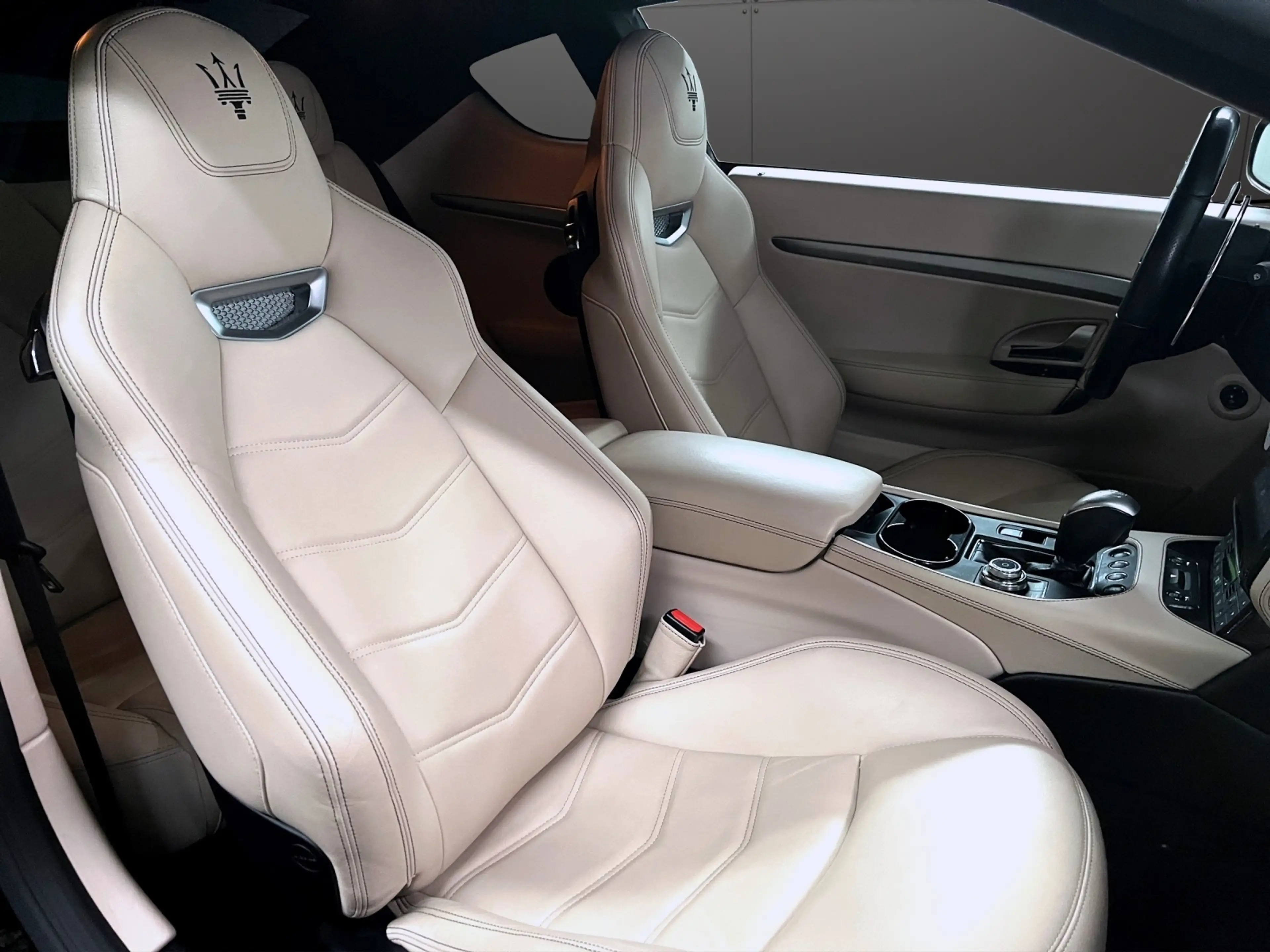 Maserati GranTurismo Sport — photo 15