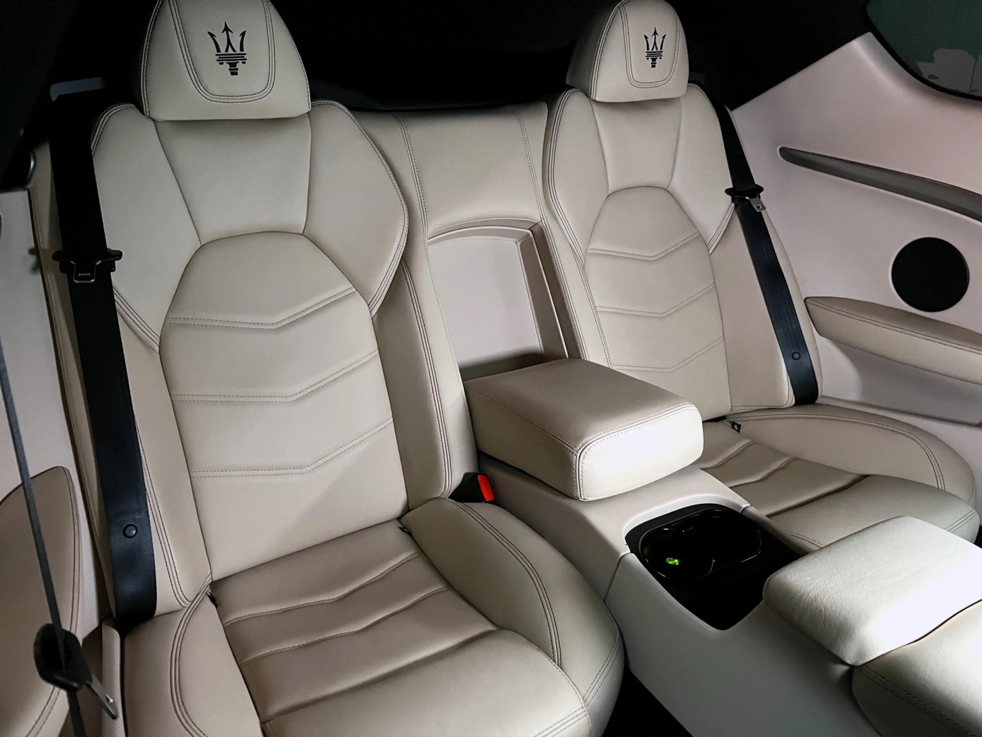 Maserati GranTurismo Sport — photo 10