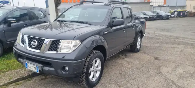 Nissan Navara Navara d.cab 2.5 dci SE 174cv