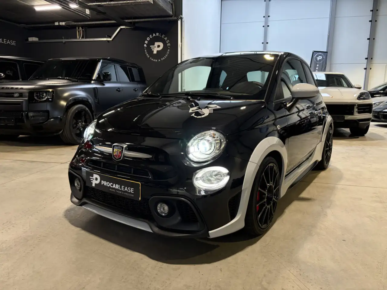 Abarth 695 2021