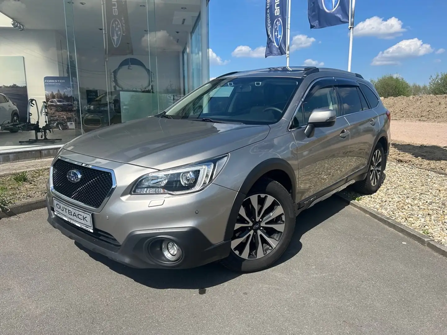 Subaru OUTBACK 2.0 D Premium CVT - Lichte vracht Béžová - 2