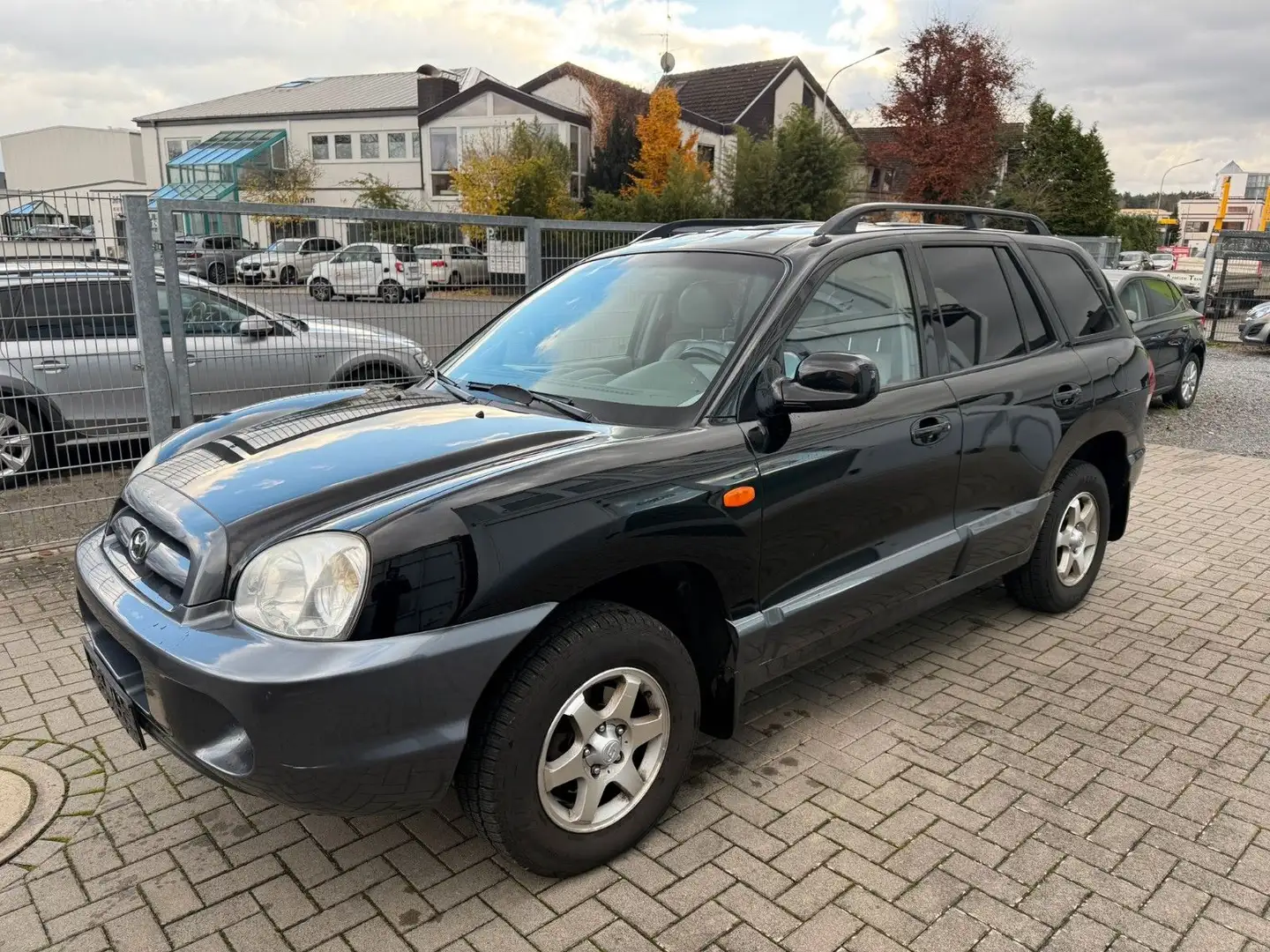 Hyundai SANTA FE 2.4 GLS Team 06 Schwarz - 1