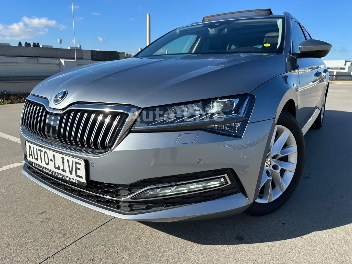 Skoda Superb 2.0 TDI*PREMIUM*DSG*VIRTU*PANO*MATRIX*VOL Gris - 1