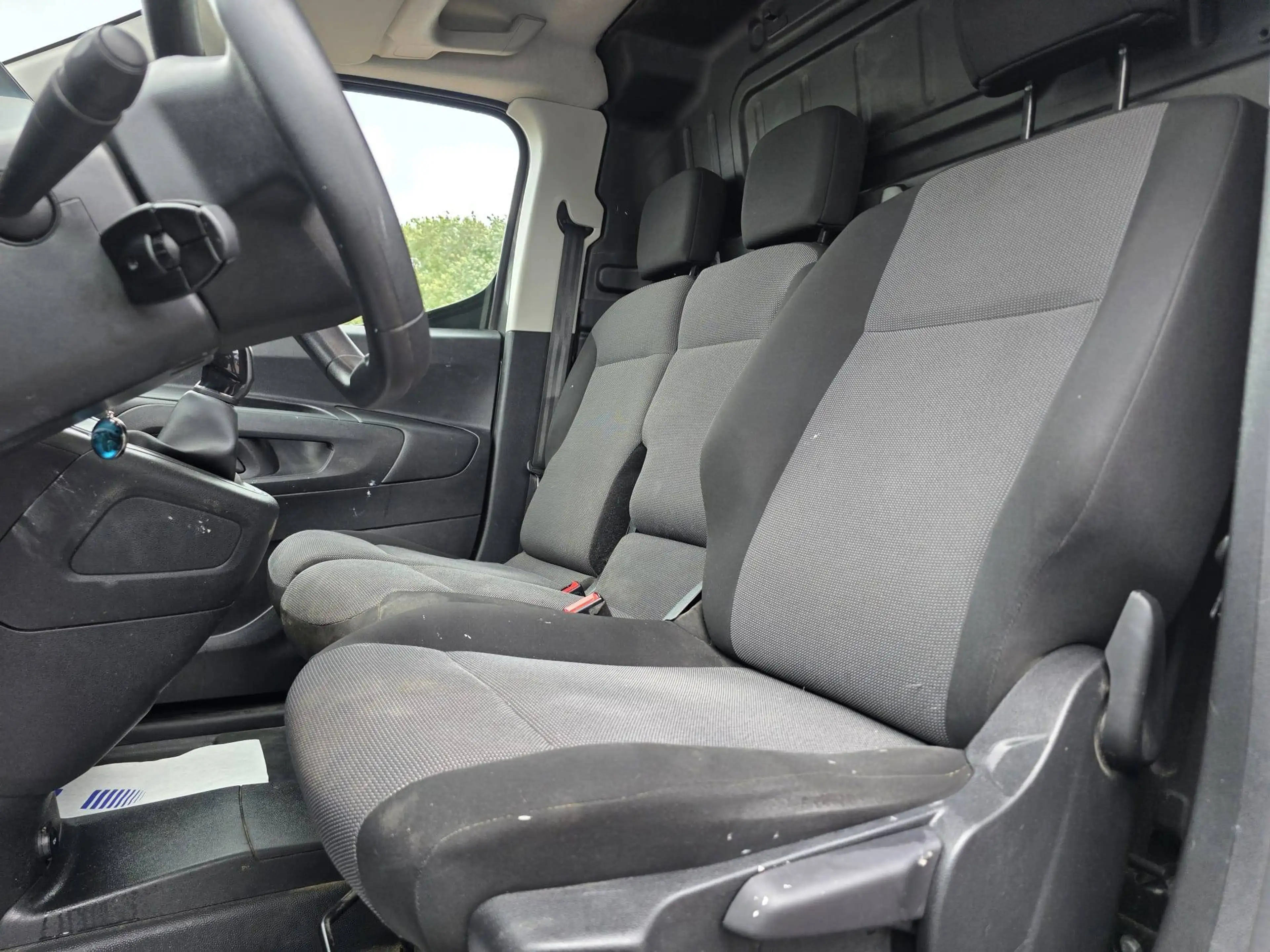 Peugeot Partner 1.5 BlueHDi L2 *TVA DEDUCTIBLE*GARANTIE 12 MOIS — photo 14