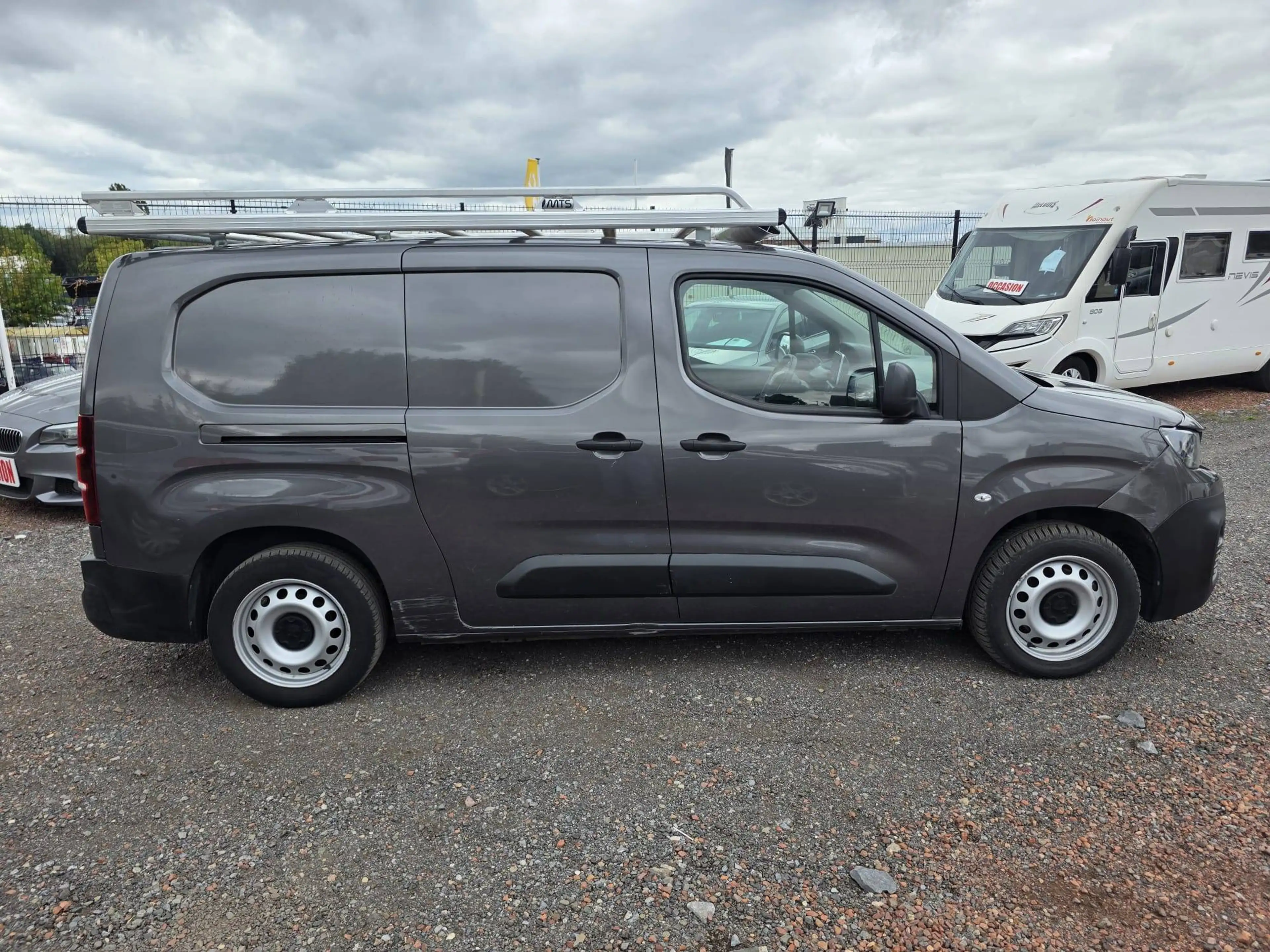 Peugeot Partner 1.5 BlueHDi L2 *TVA DEDUCTIBLE*GARANTIE 12 MOIS — photo 4