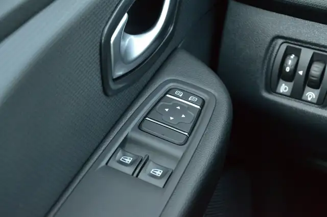 Renault Clio view 17