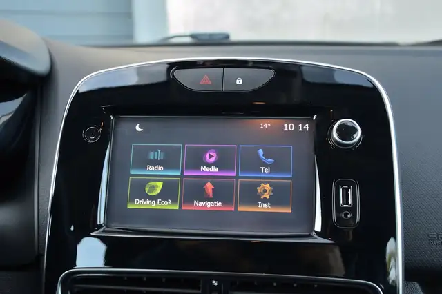Renault Clio view 10