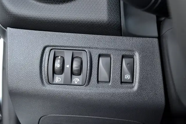 Renault Clio view 16