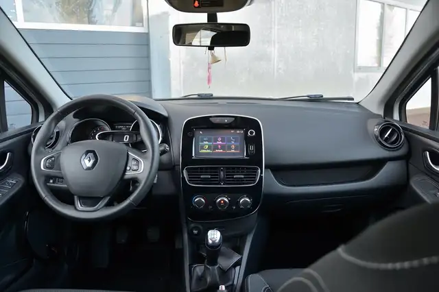 Renault Clio view 7