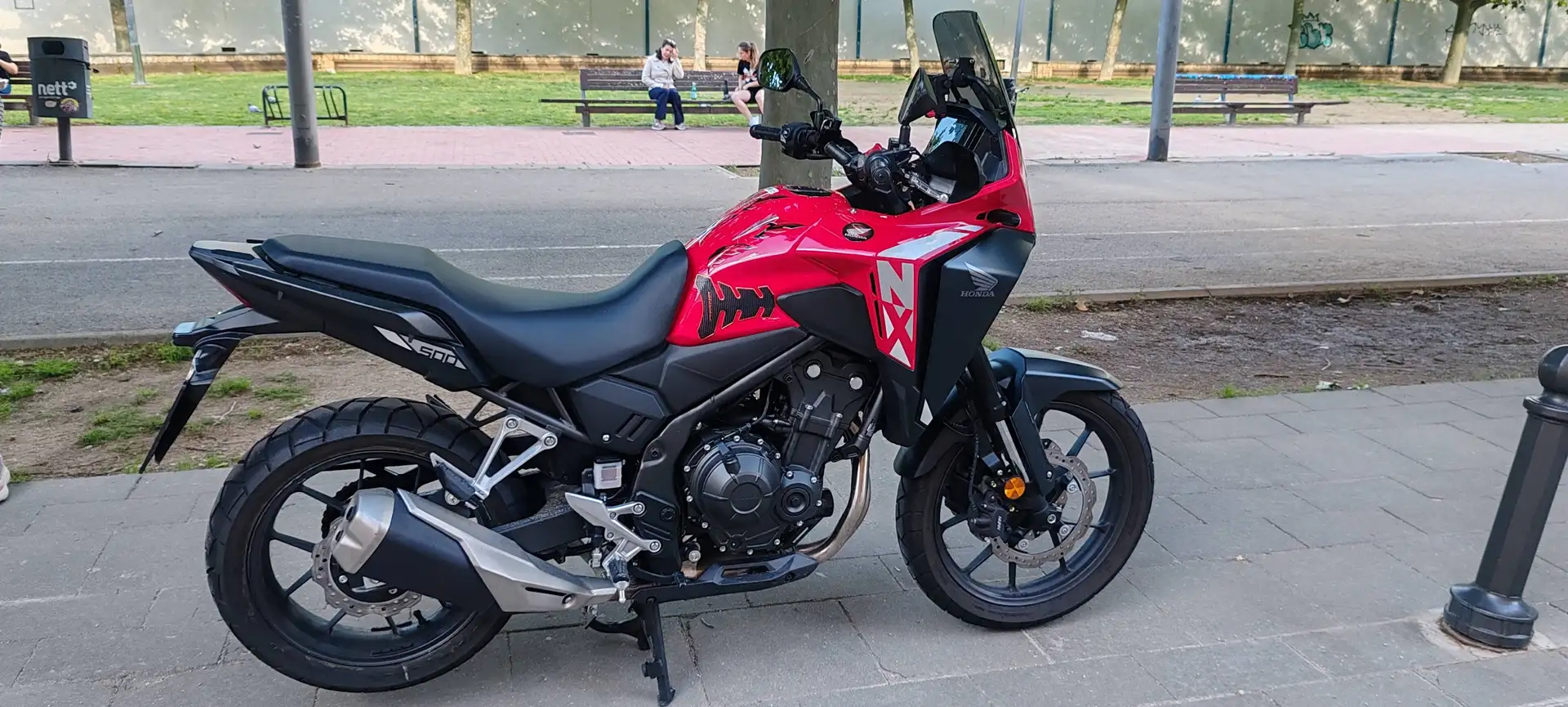 Honda NX 500 2025 Rojo - 2