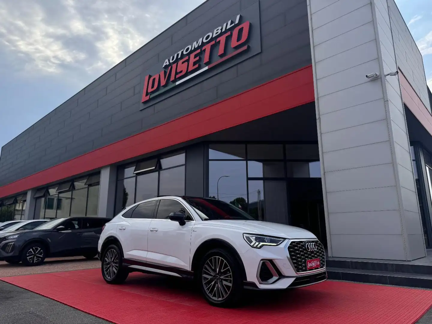 Audi Q3 35 TDI S tronic S line edition Bianco - 1