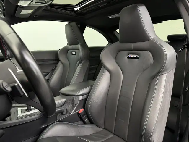 BMW M2 view 7