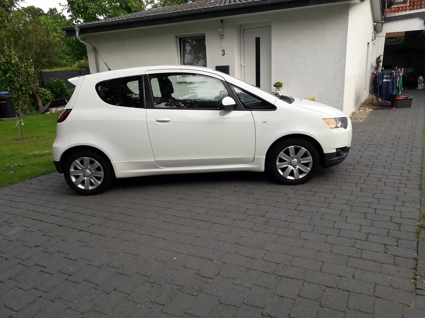 Mitsubishi Colt 1.1i TÜV 06/2027NEU SERVO ZENTRAL ABS KLIMA ALU Weiß - 2