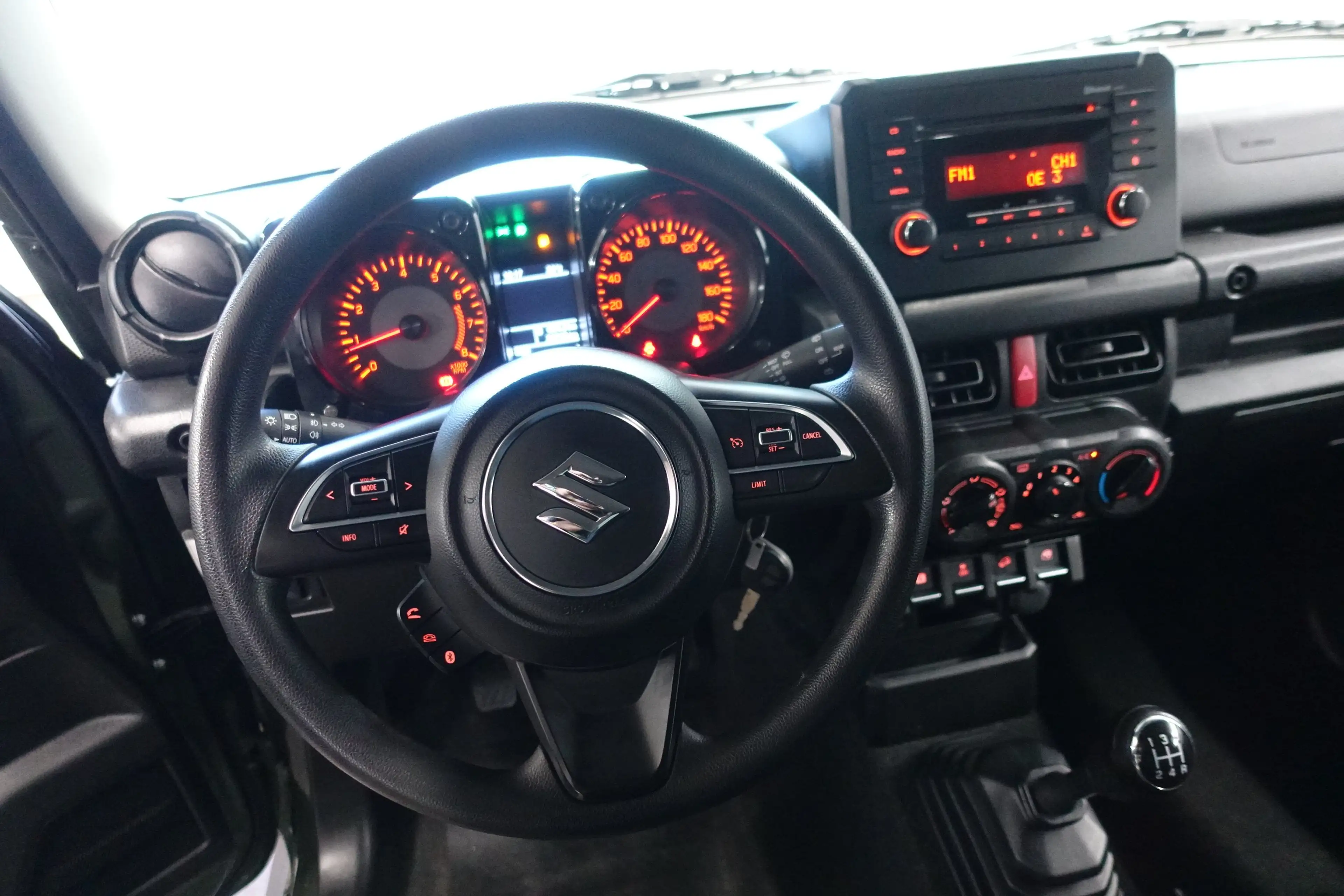 Suzuki Jimny 1.5 VVT Allgrip Clear — photo 5