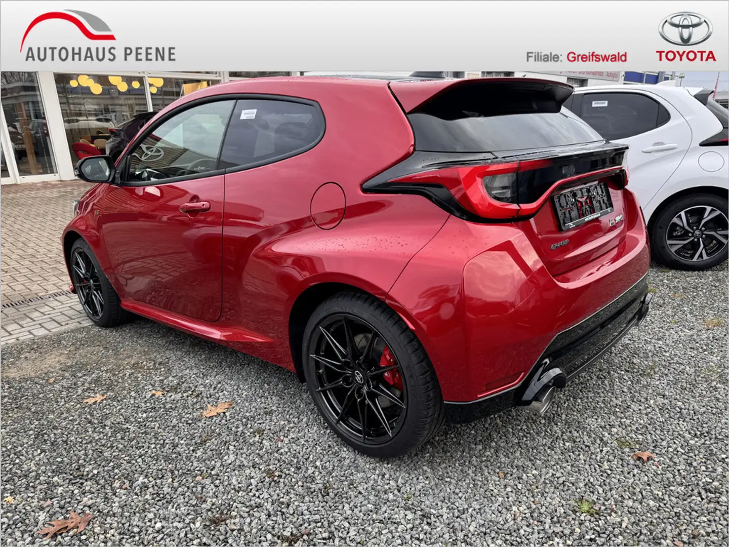 Toyota Yaris GR 1.6 KLIMA SHZ KAMERA ACC FACEL. LED Rojo - 2