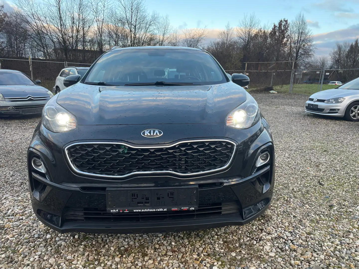 Kia Sportage Vision 4WD+ allrad pickerl 6/2026+4monat Schwarz - 2