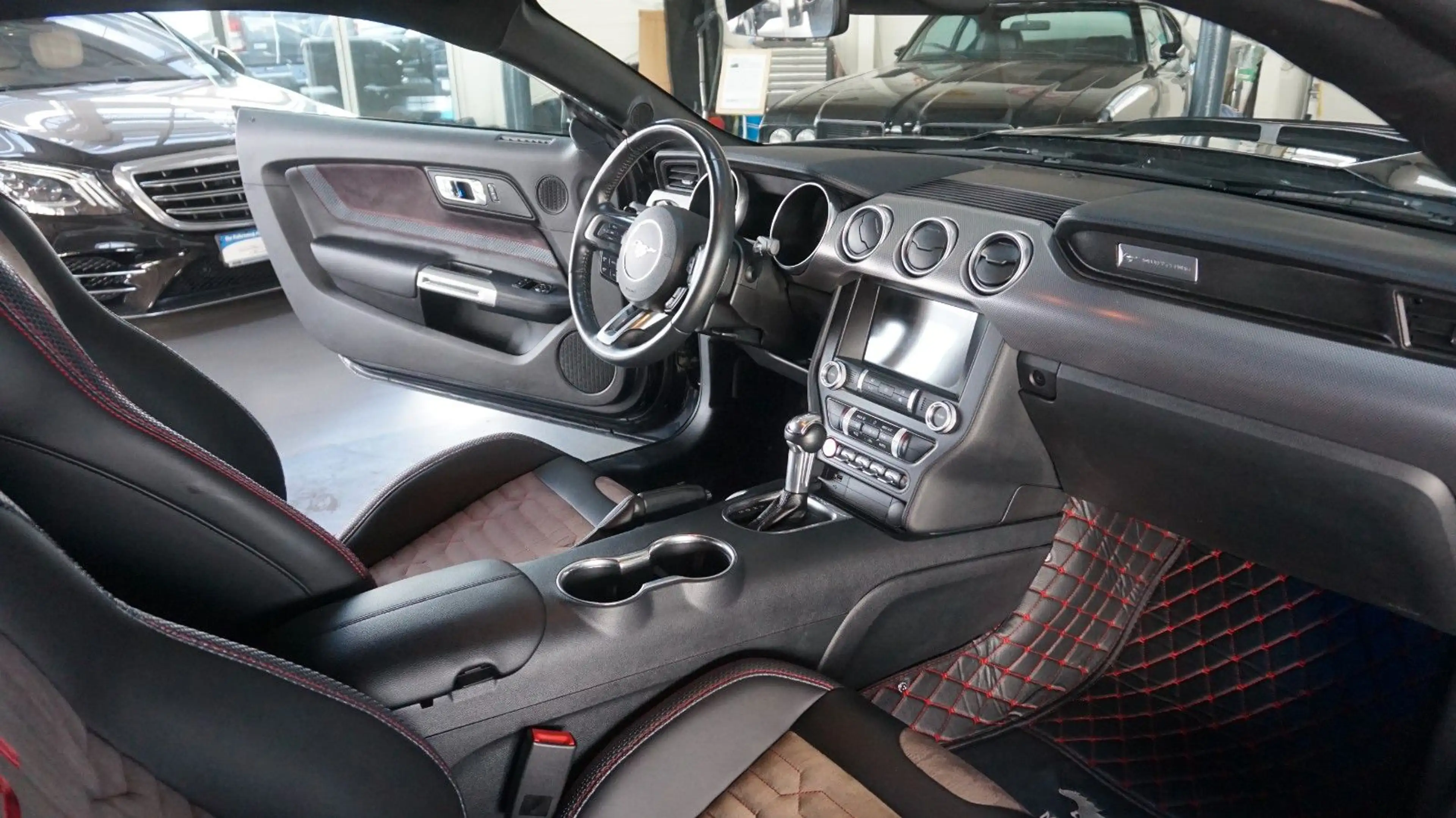 Ford Mustang 5.0  V 8 Shelby GT 500 look*Aut.*Klappen — photo 8